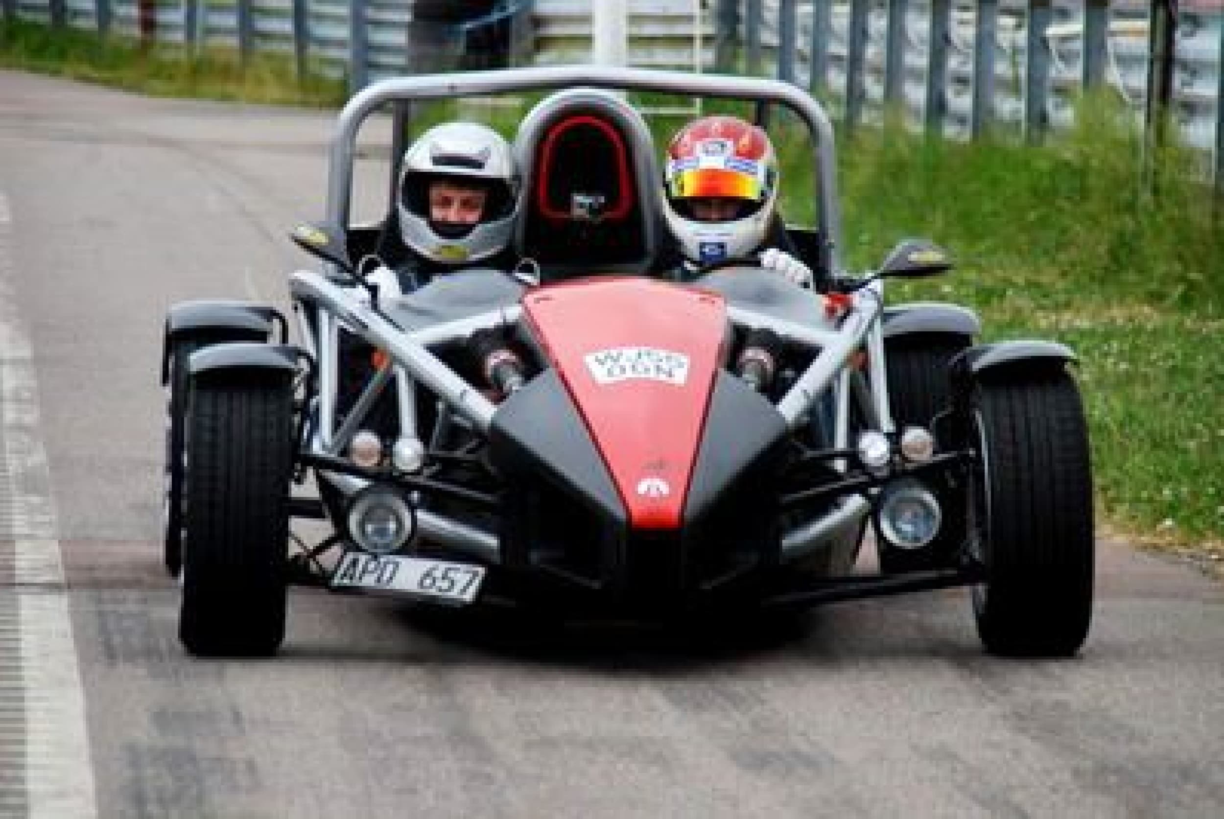 Koe maailman nopein katuauto! | Ruotsi | Elamyslahjat