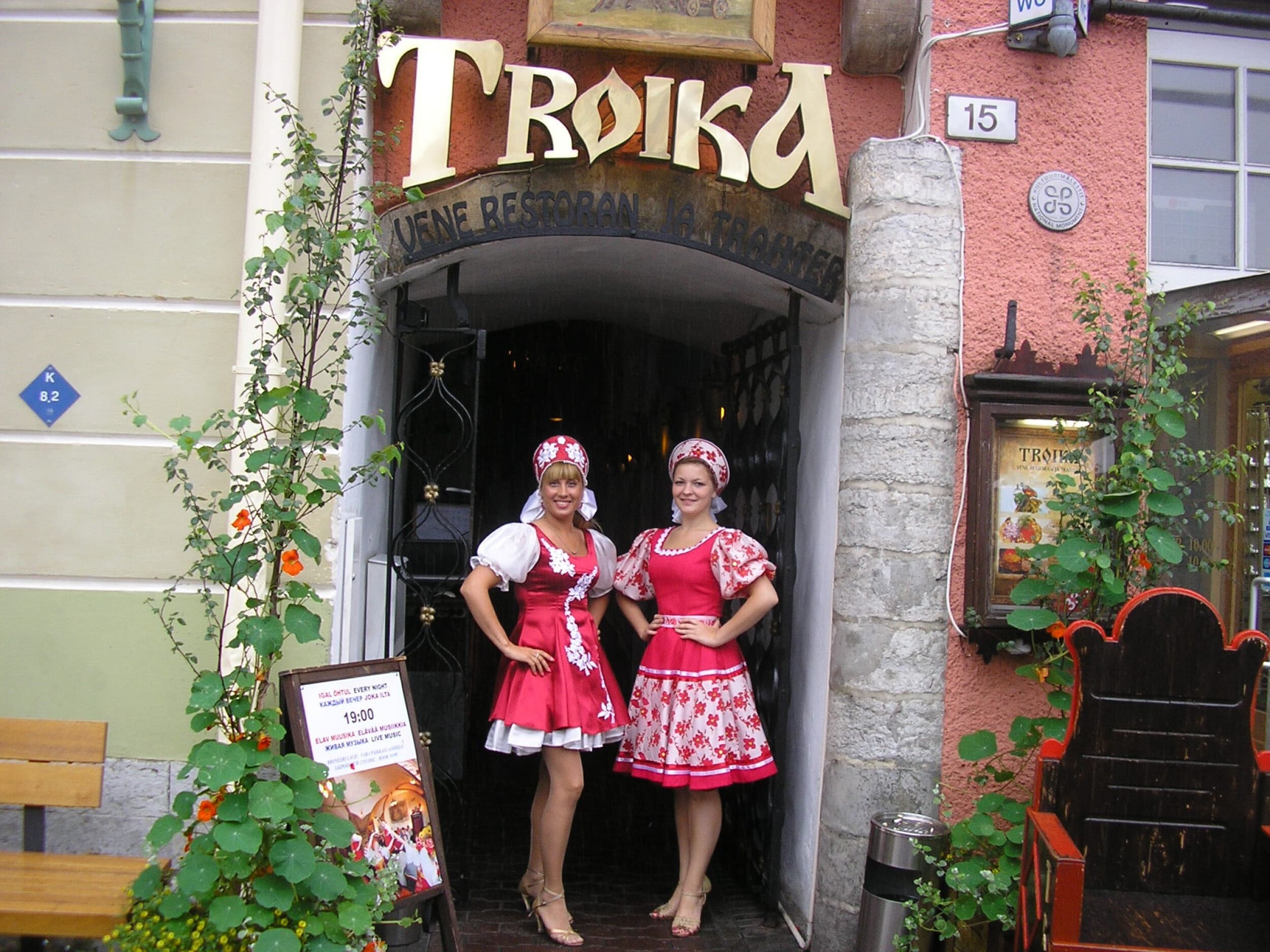 Napostelupaketti Ravintola Troikassa | Tallinna | Elamyslahjat