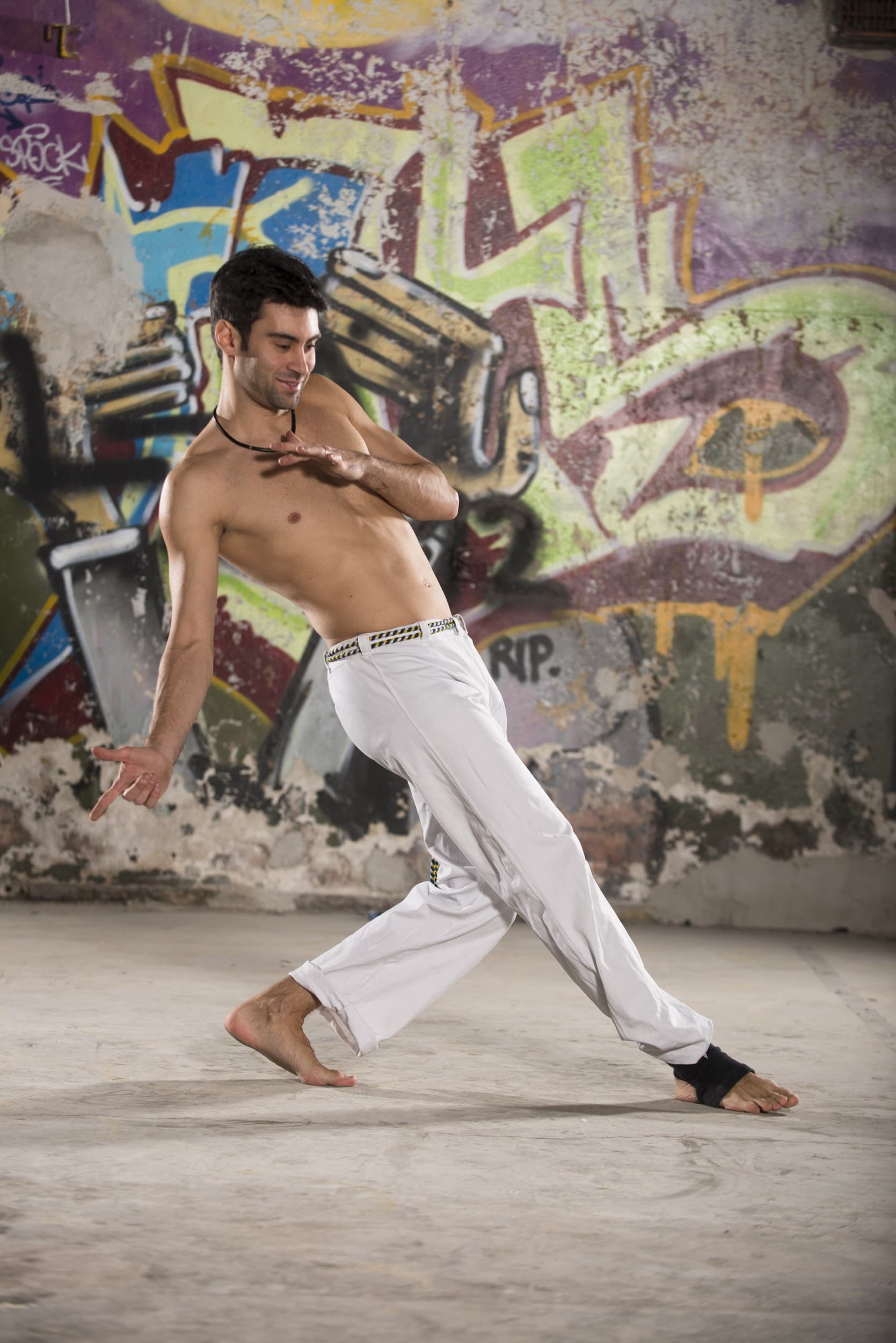 Capoeira - Brasilialainen liikuntalaji | Helsinki | Elamyslahjat