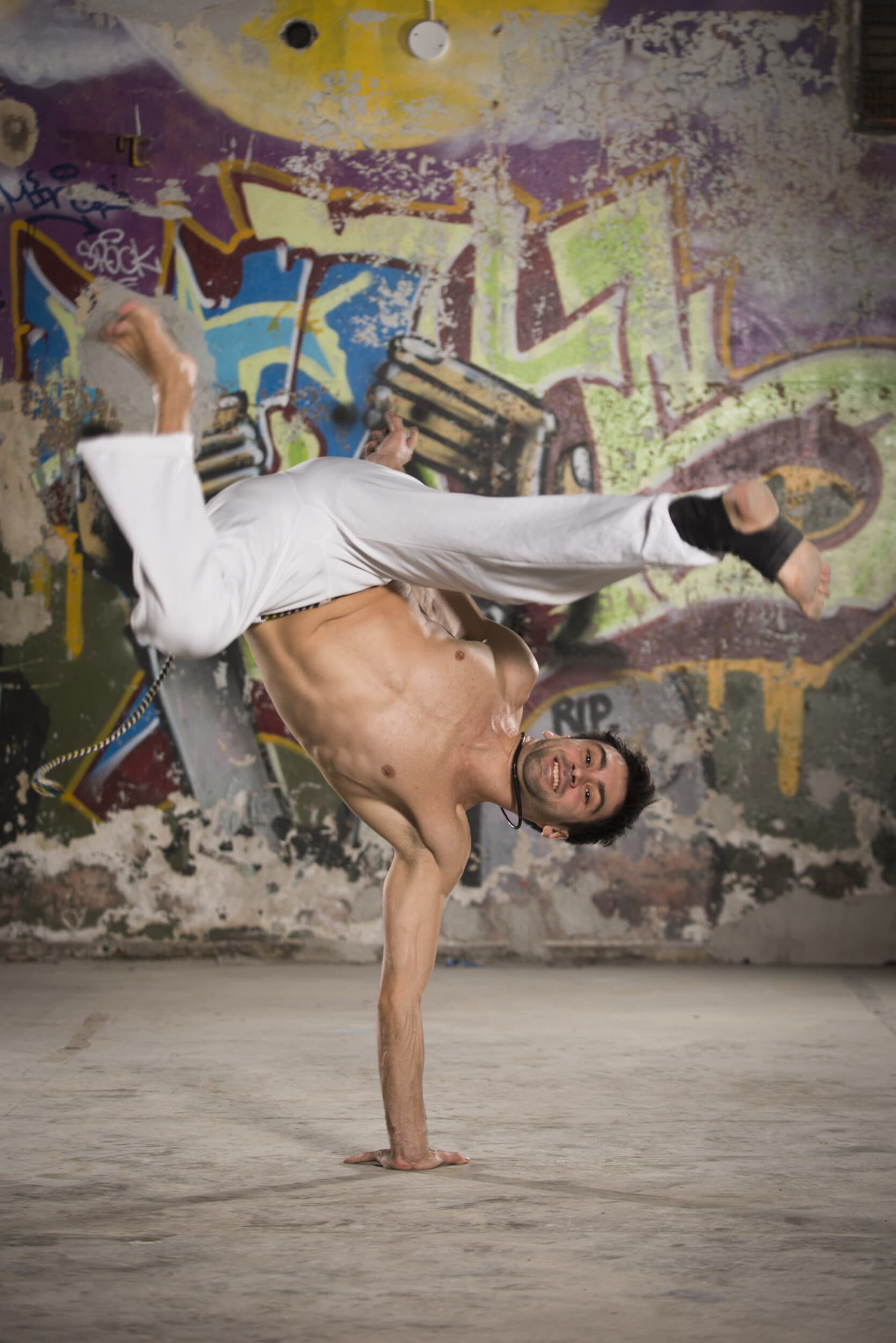 Capoeira - Brasilialainen liikuntalaji | Helsinki | Elamyslahjat