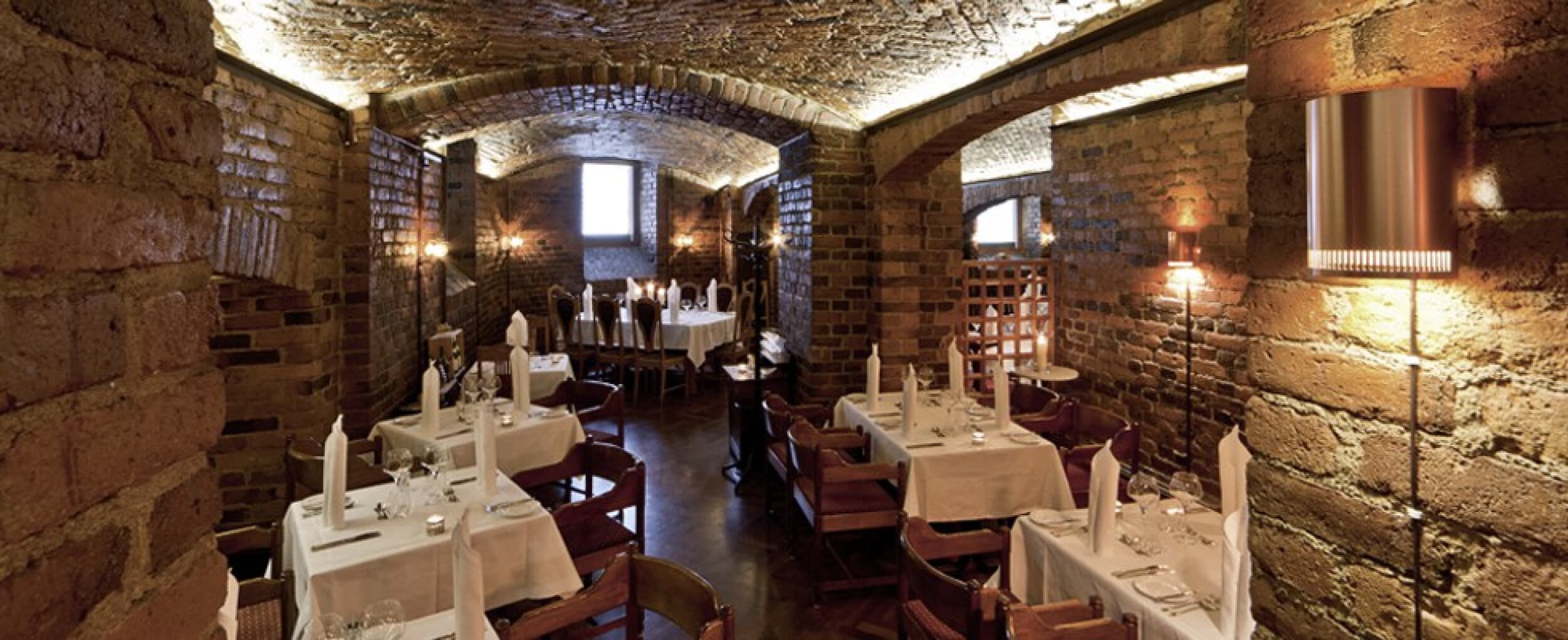 Illallinen ravintola Tiiliholvissa - 50 € lahjakortti | Tampere