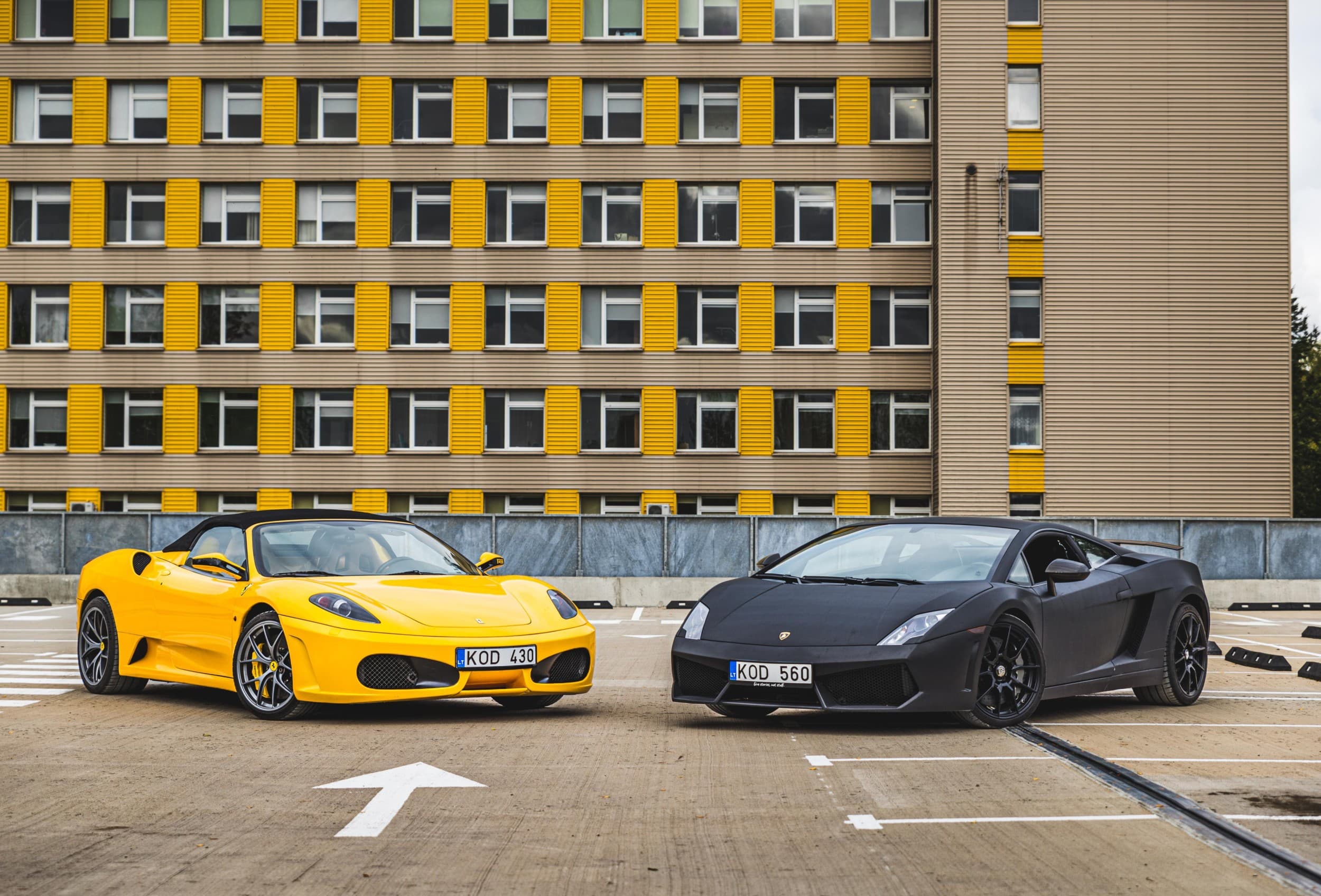 Ferrari vs Lamborghini -ajopaketti | Alastaro | Elamyslahjat