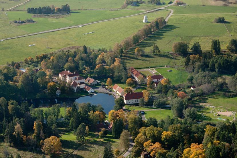 Loma Vihulan kartanossa - 30 € majoituslahjakortti | Viro