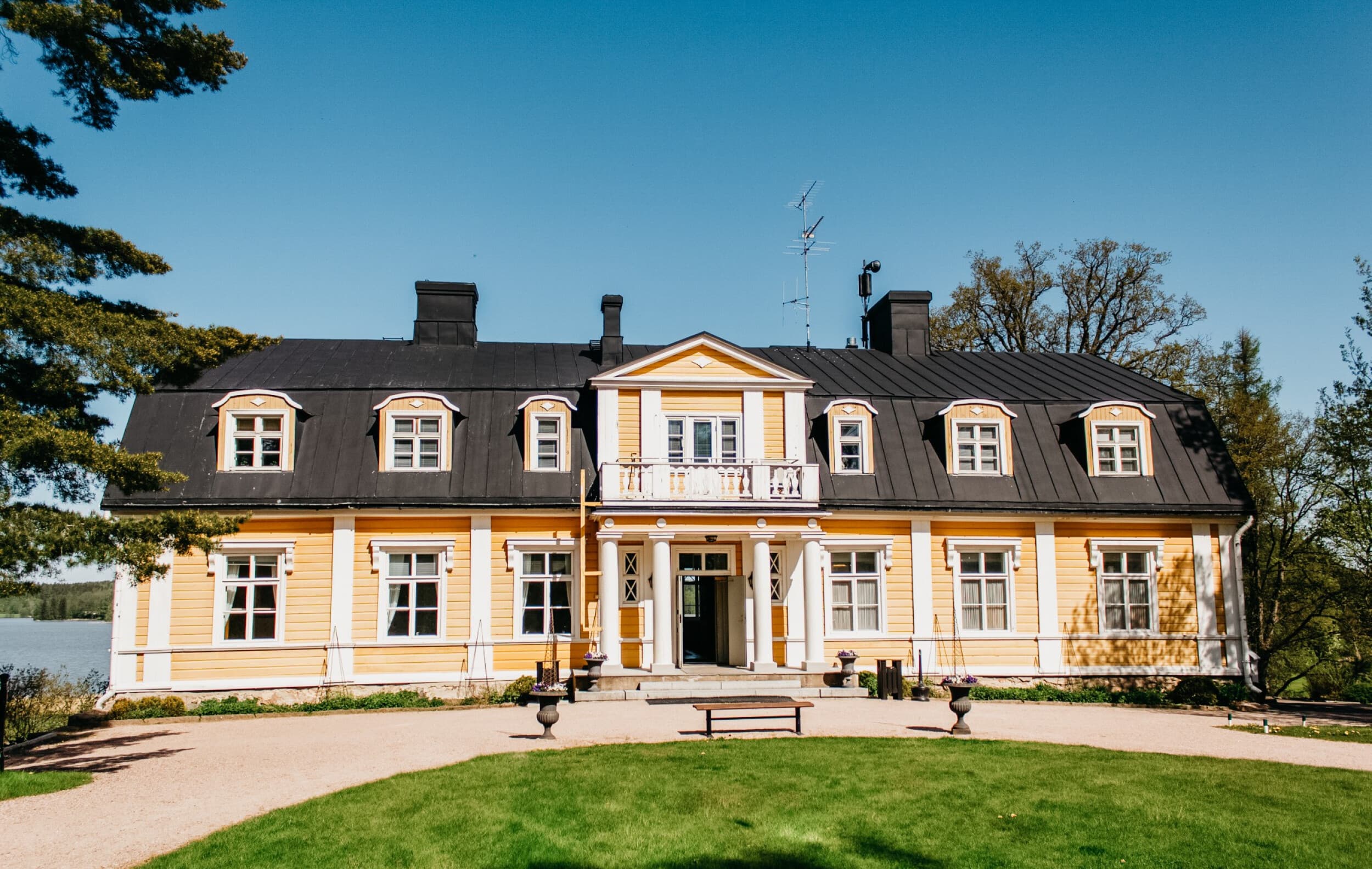 150 € lahjakortti Bodomin Kartanon ravintolaan | Espoo | Elamyslahjat