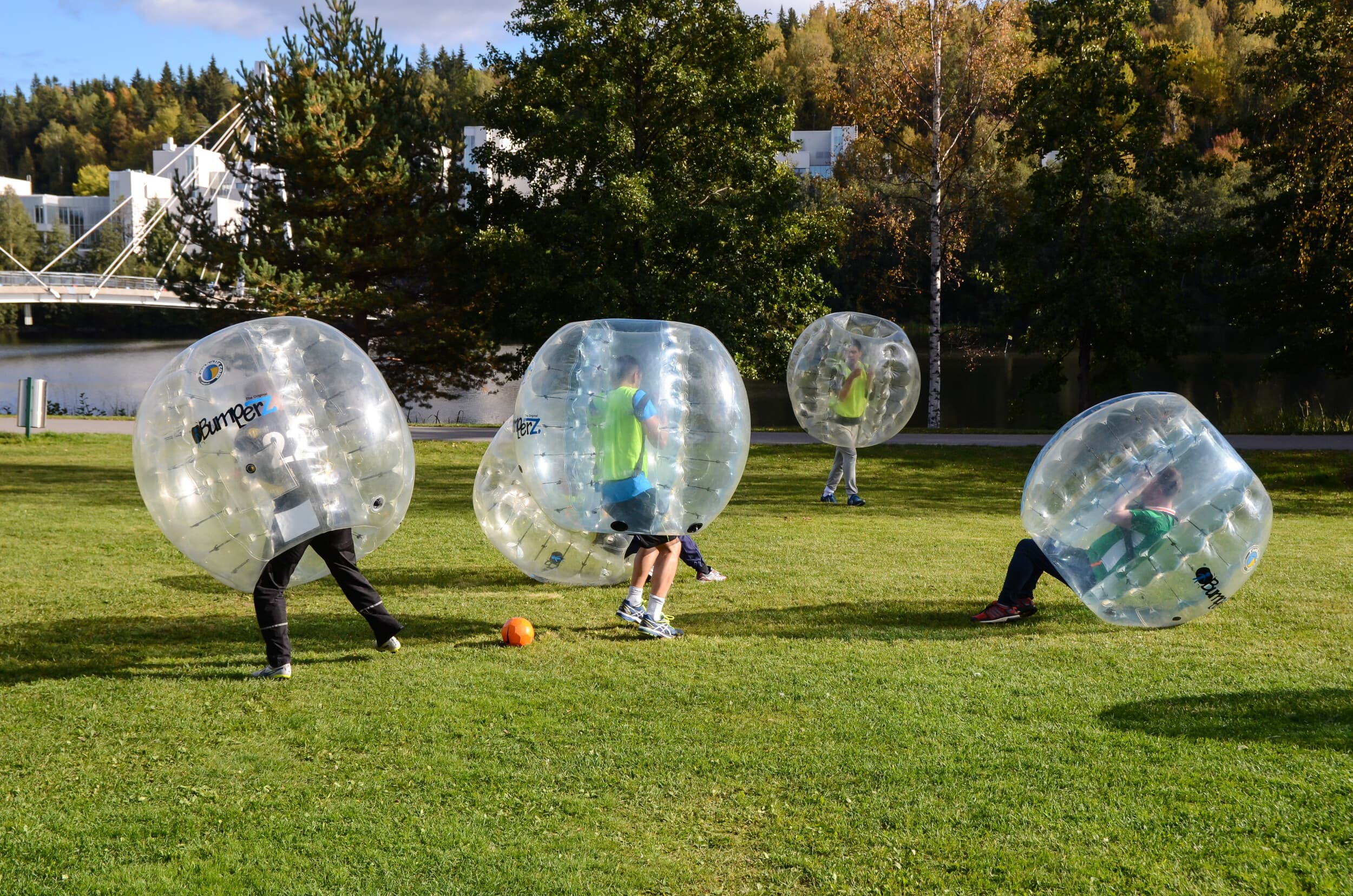 Superfutis 10-20:lle (1 tunti) | Jyväskylä | Elamyslahjat