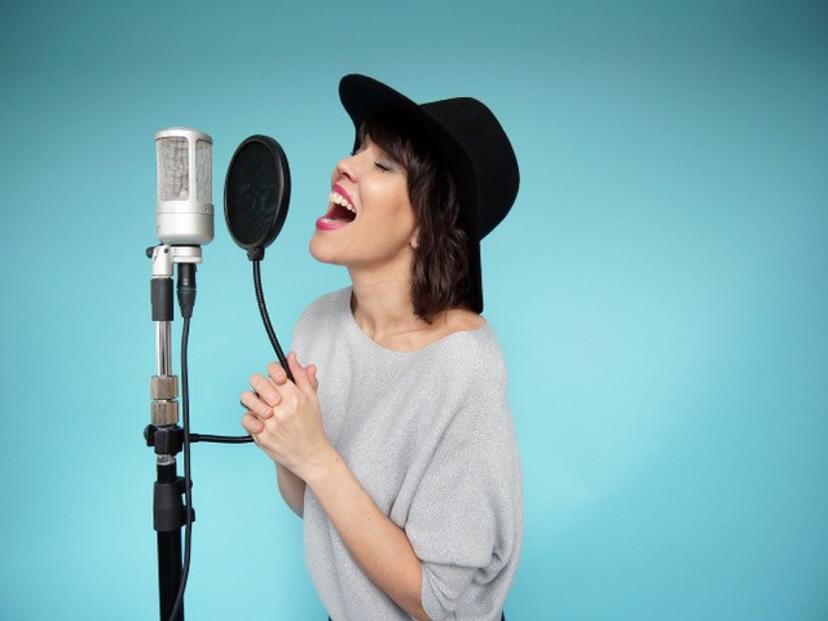 Vapaasti Virtaava Ääni -laulukurssi | Online