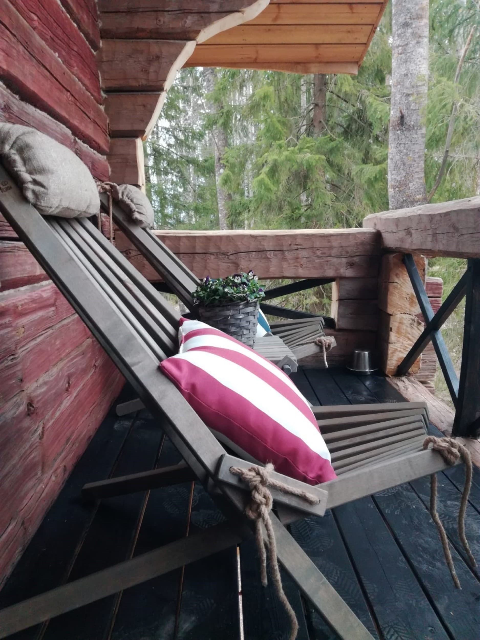 Romantiikkaa Puumaja Sydänkävyssä -vierailupaketti kahdelle | Ikaalinen | Elamyslahjat