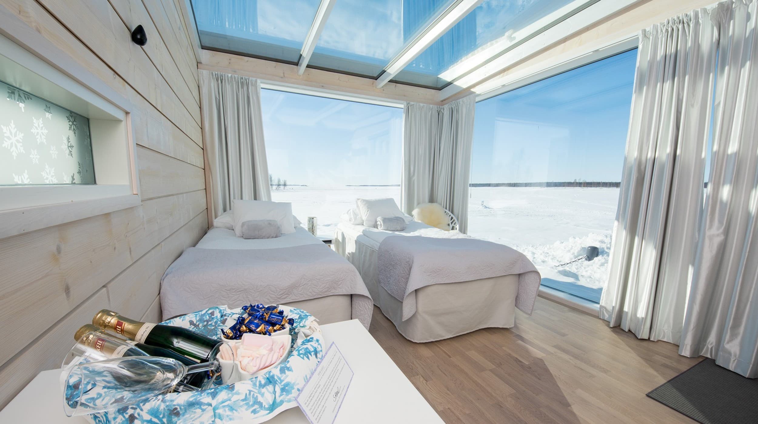 Seaside Glass Villa - yöpymiskokemus kahdelle | Kemi | Elamyslahjat