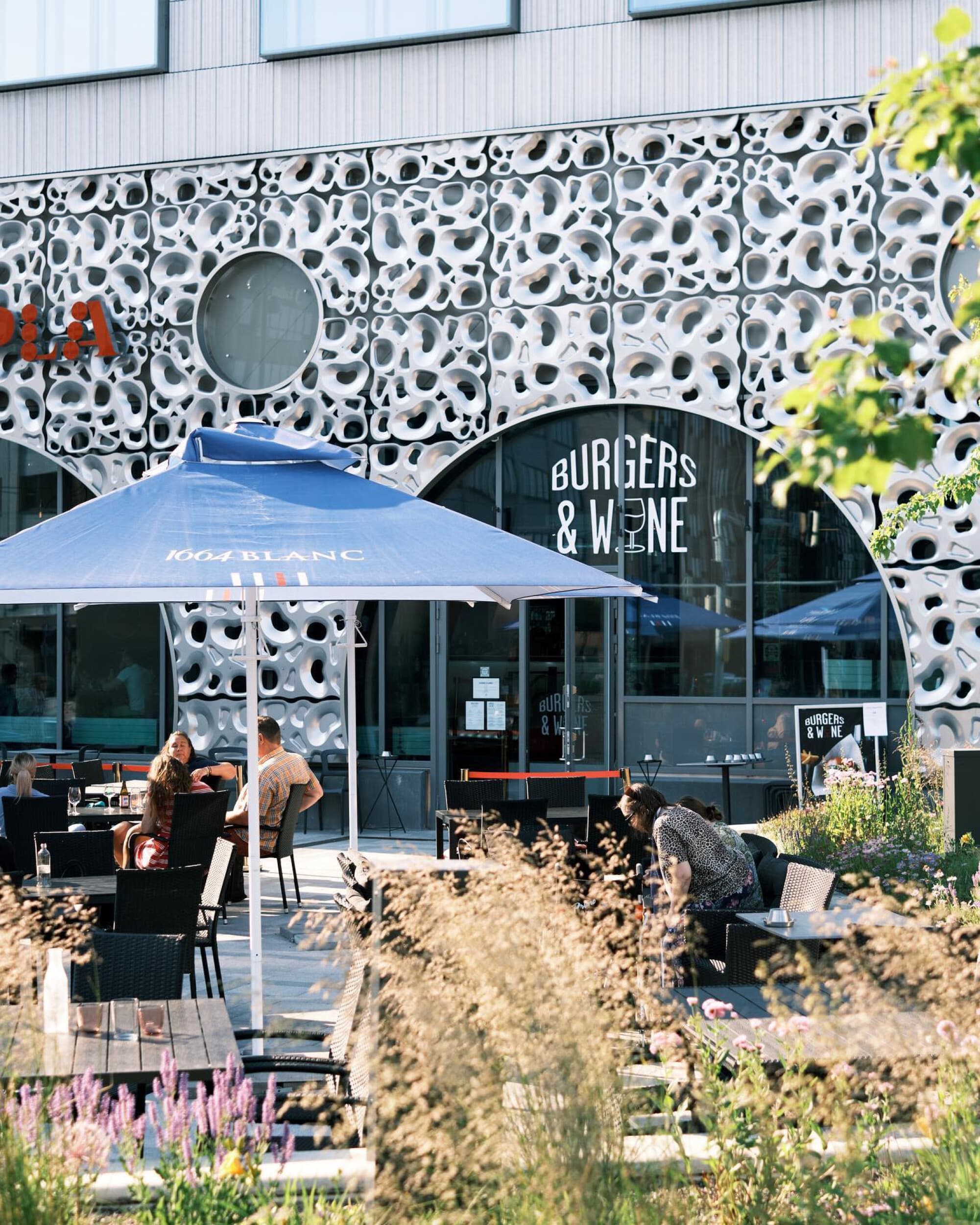 Neljän ruokalajin menu Burgers & Wine -ravintolassa yhdelle | Helsinki | Elamyslahjat