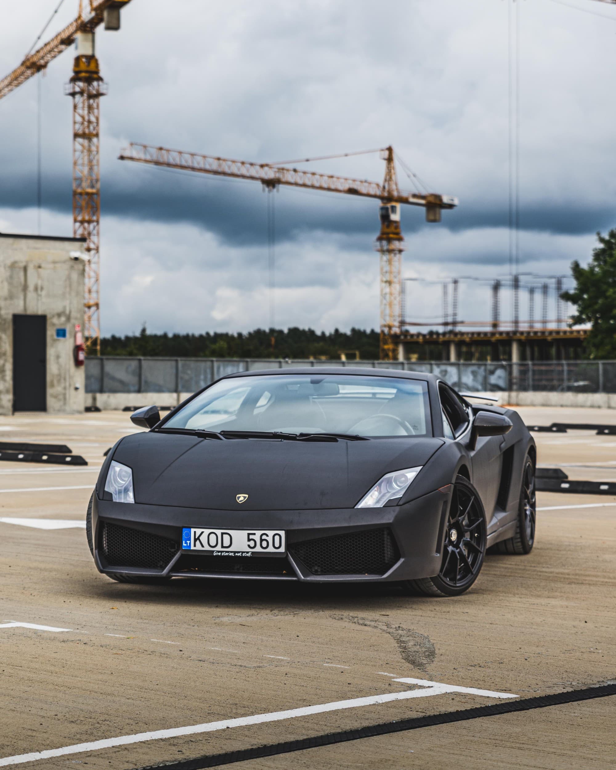 Lamborghini-ajo Kiikalan lentokentällä | Kiikala | Elamyslahjat