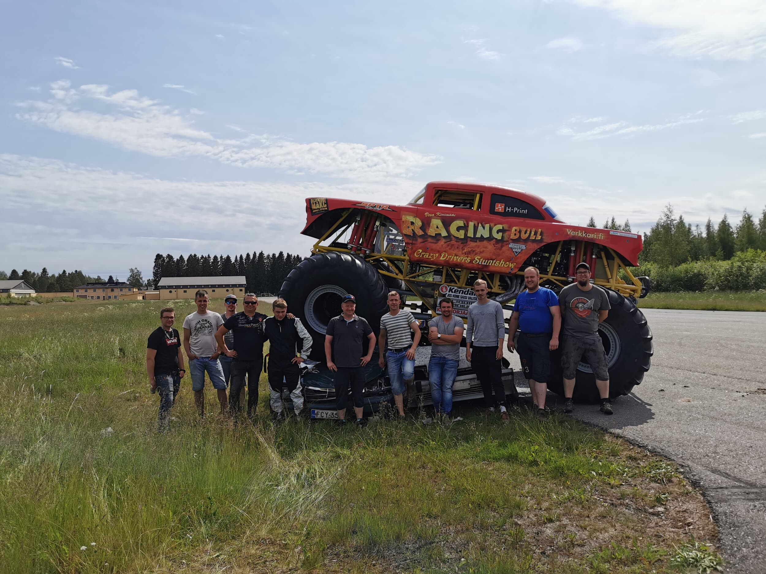 Monster truck -elämyspaketti | Kauhava