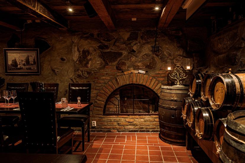 Kolmen ruokalajin illallinen kahdelle Hagia Sofiassa | Oulu