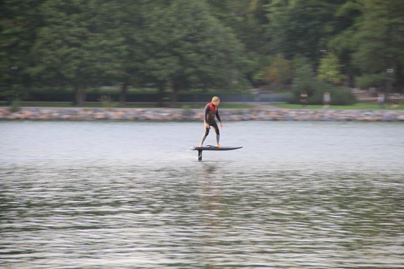 License to fly - eFoil alkeiskurssi kahdelle | Helsinki