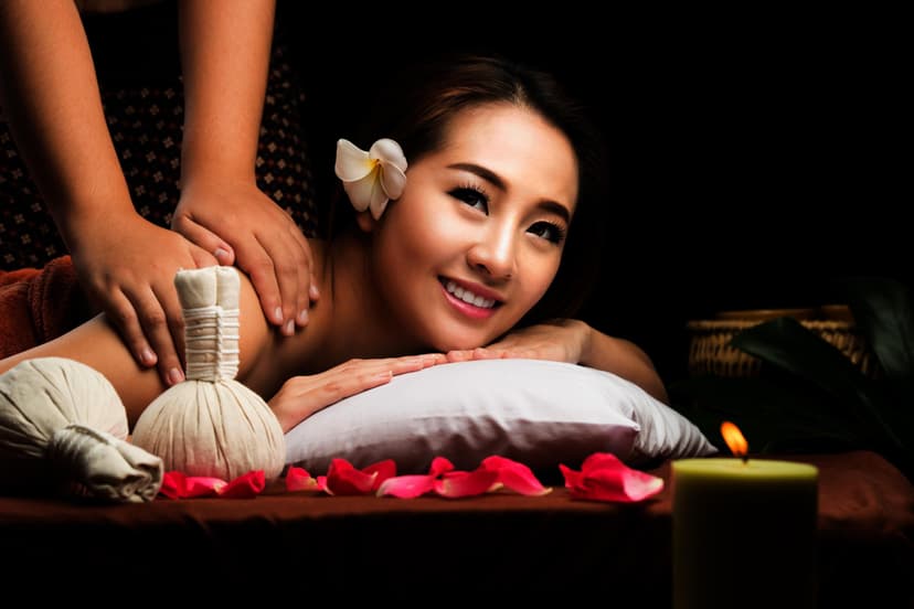 Koko kehon yrttihieronta 90 min | Helsinki