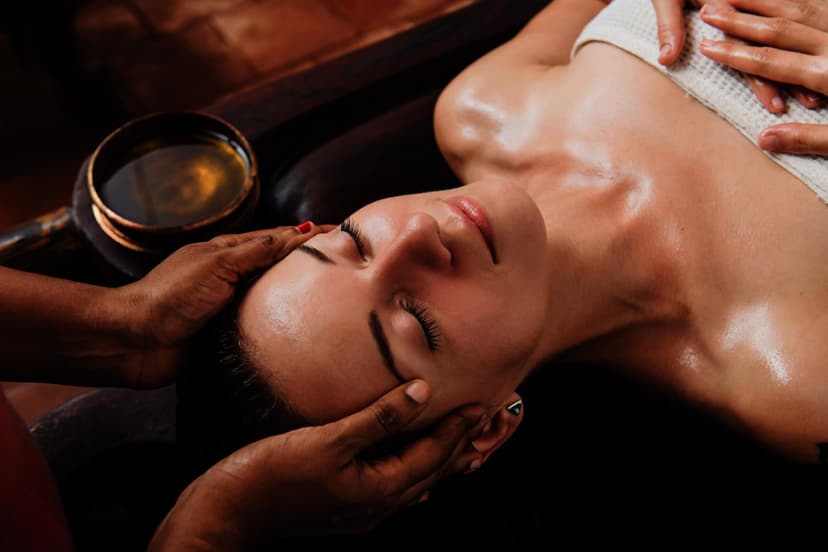 Rentouttava päähieronta 30 min | Helsinki