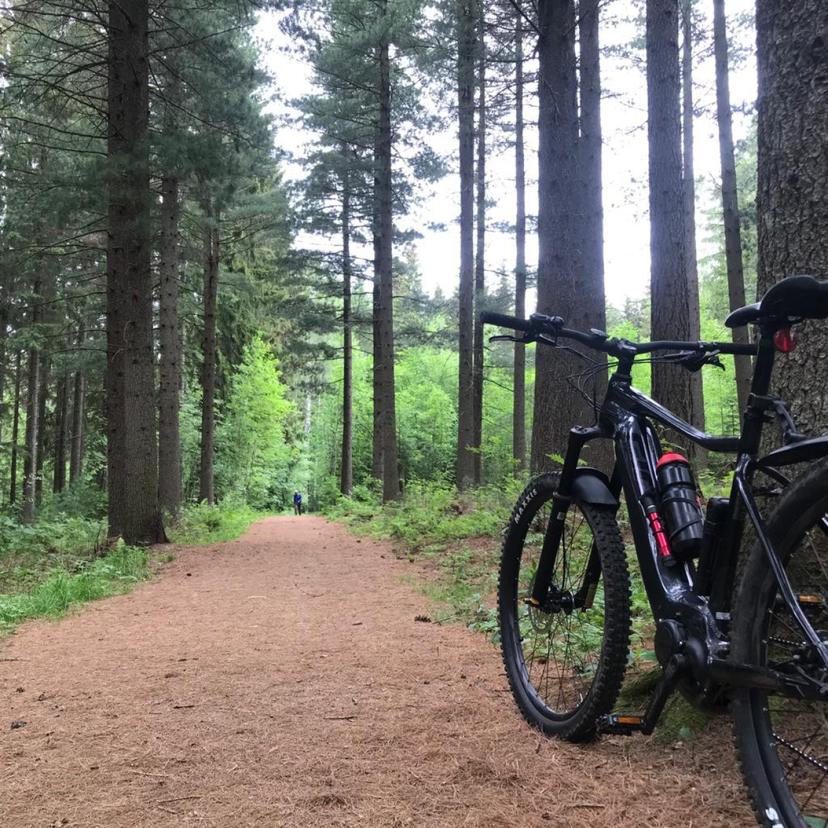 Sähkömaastopyöräily kolmelle | Tuusula