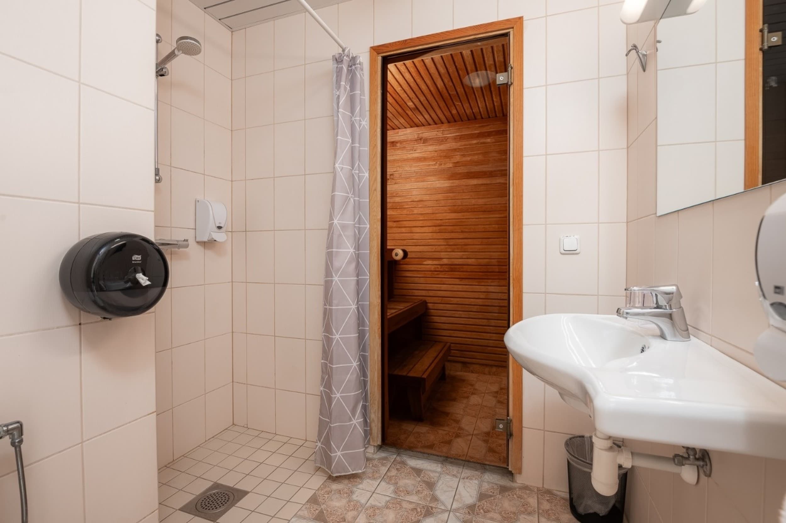 Viikonlopun Deluxe -perhepaketti Hotel Tammsaareen | Viro
