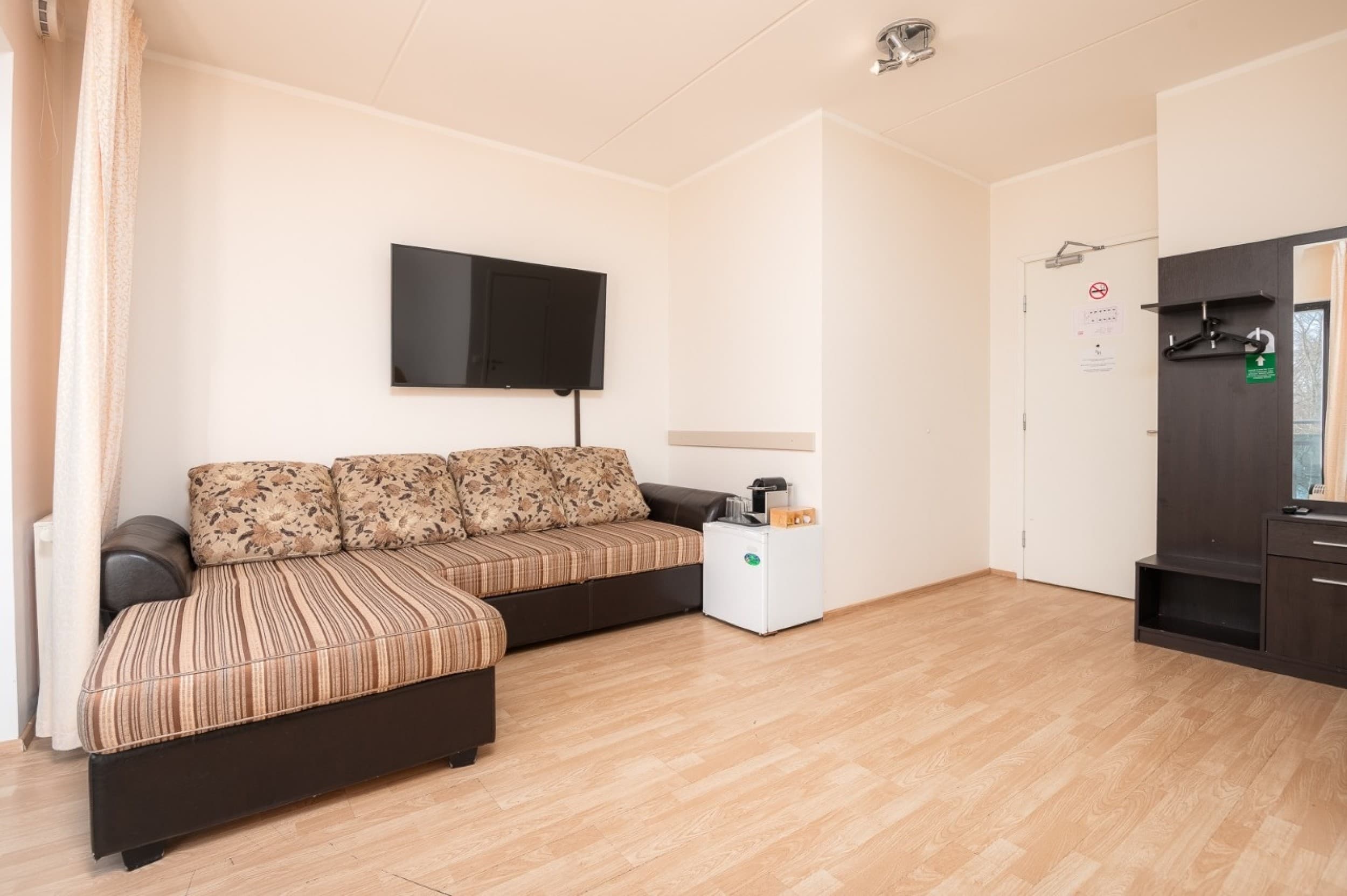 Viikonlopun Deluxe -perhepaketti Hotel Tammsaareen | Viro