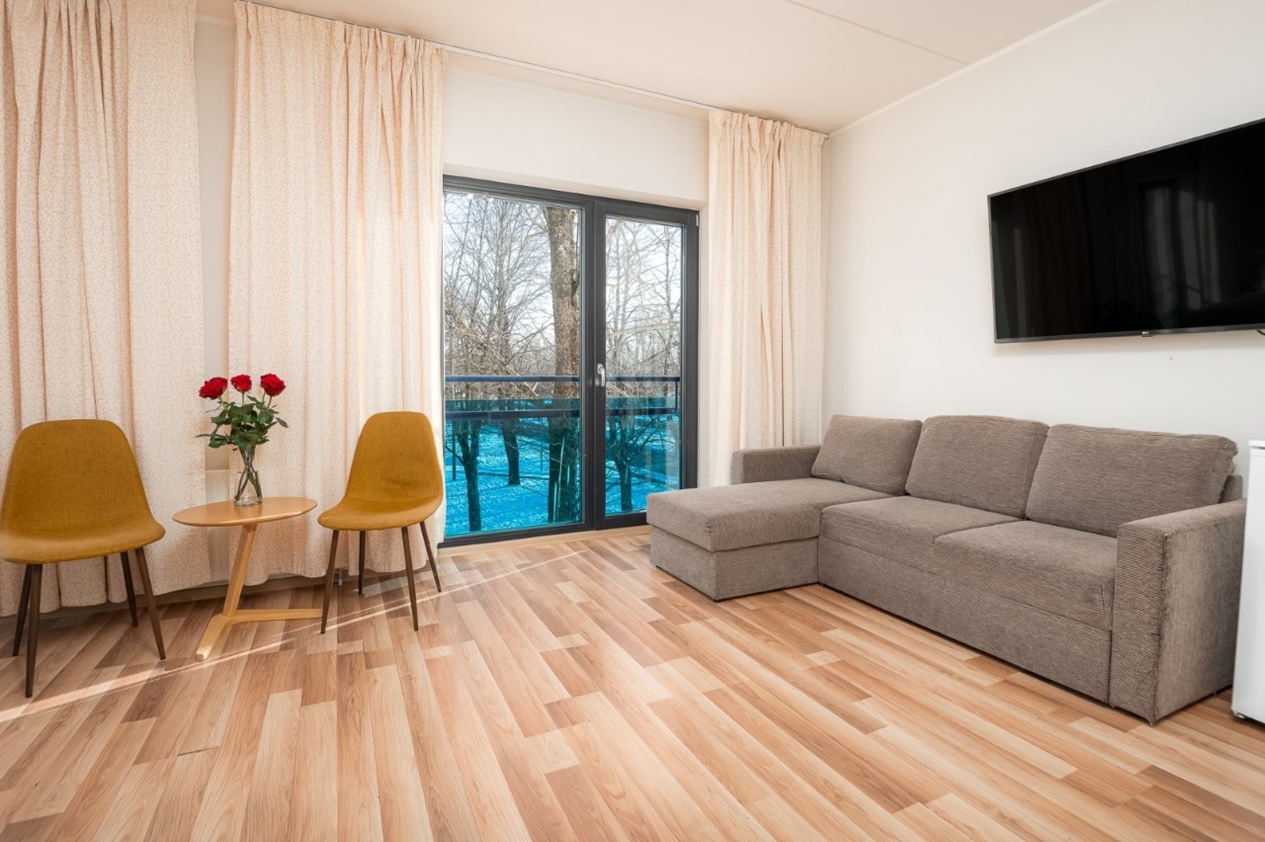 Viikonlopun Deluxe -perhepaketti Hotel Tammsaareen | Viro