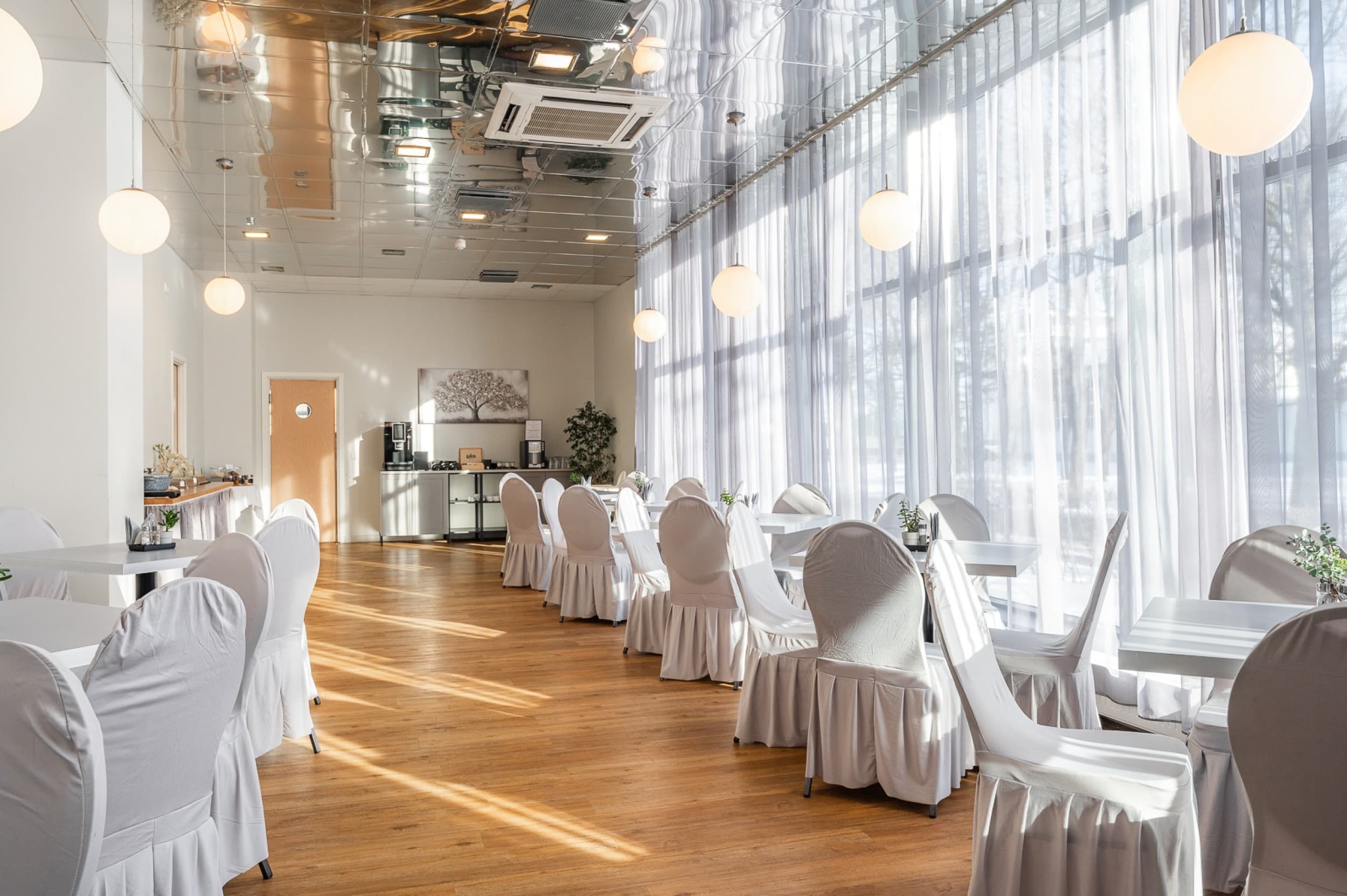 2 yön viikonloppumajoitus kahdelle Hotel Tammsaaressa | Viro | Elamyslahjat