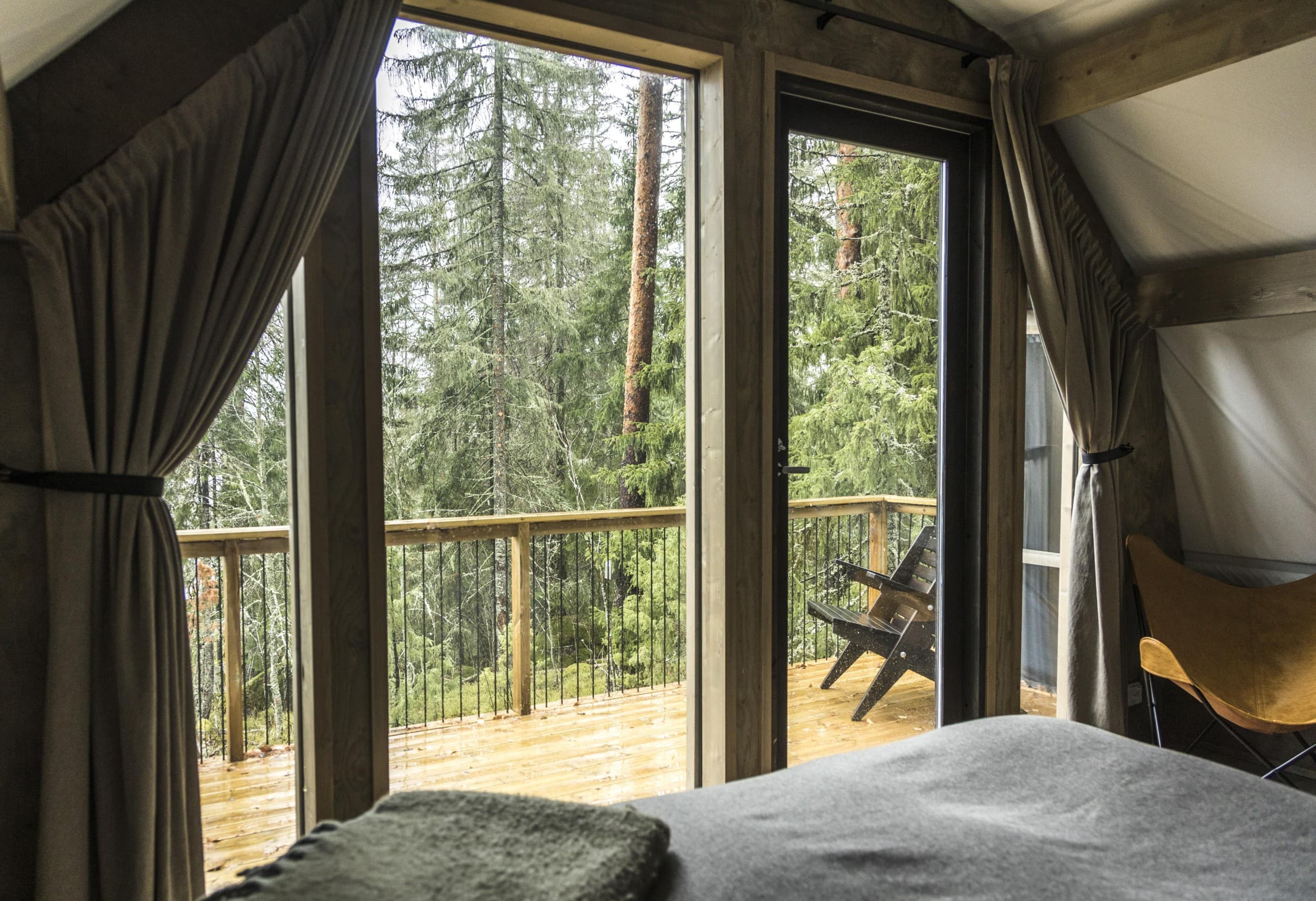 Kahden yön Glamping-luksustelttaelämys Nuuksion kansallispuistossa (2 hlö) | Espoo | Elamyslahjat