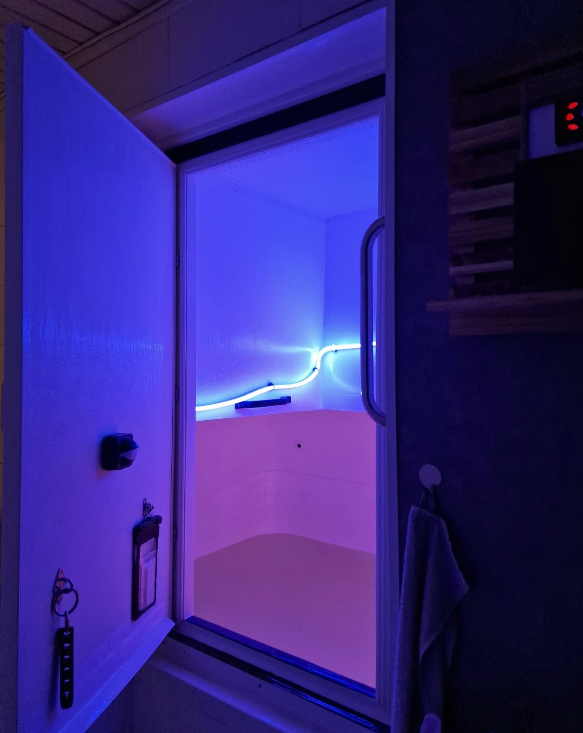 Rentoutuskellunta ja hierontatuoli 90 + 90 min kahdelle | Porvoo