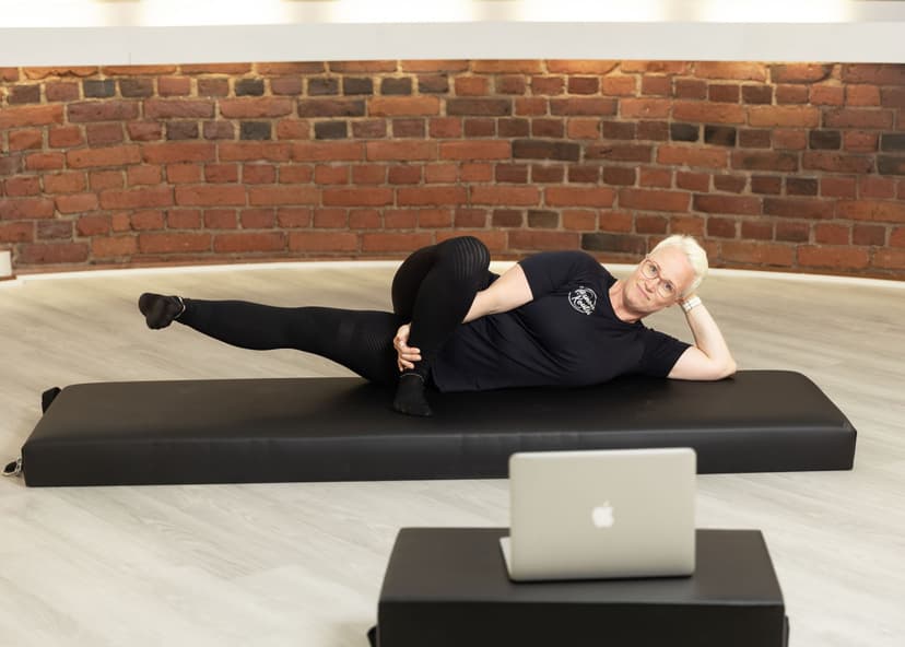 Pilates + Fascial = Yhdessä Parempi Ryhti -verkkokurssi | Online