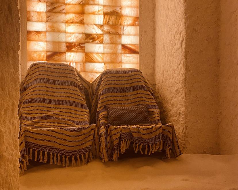 Suolahoito ja rentouttava päähieronta suolahuoneessa 40+20 min  | Tampere