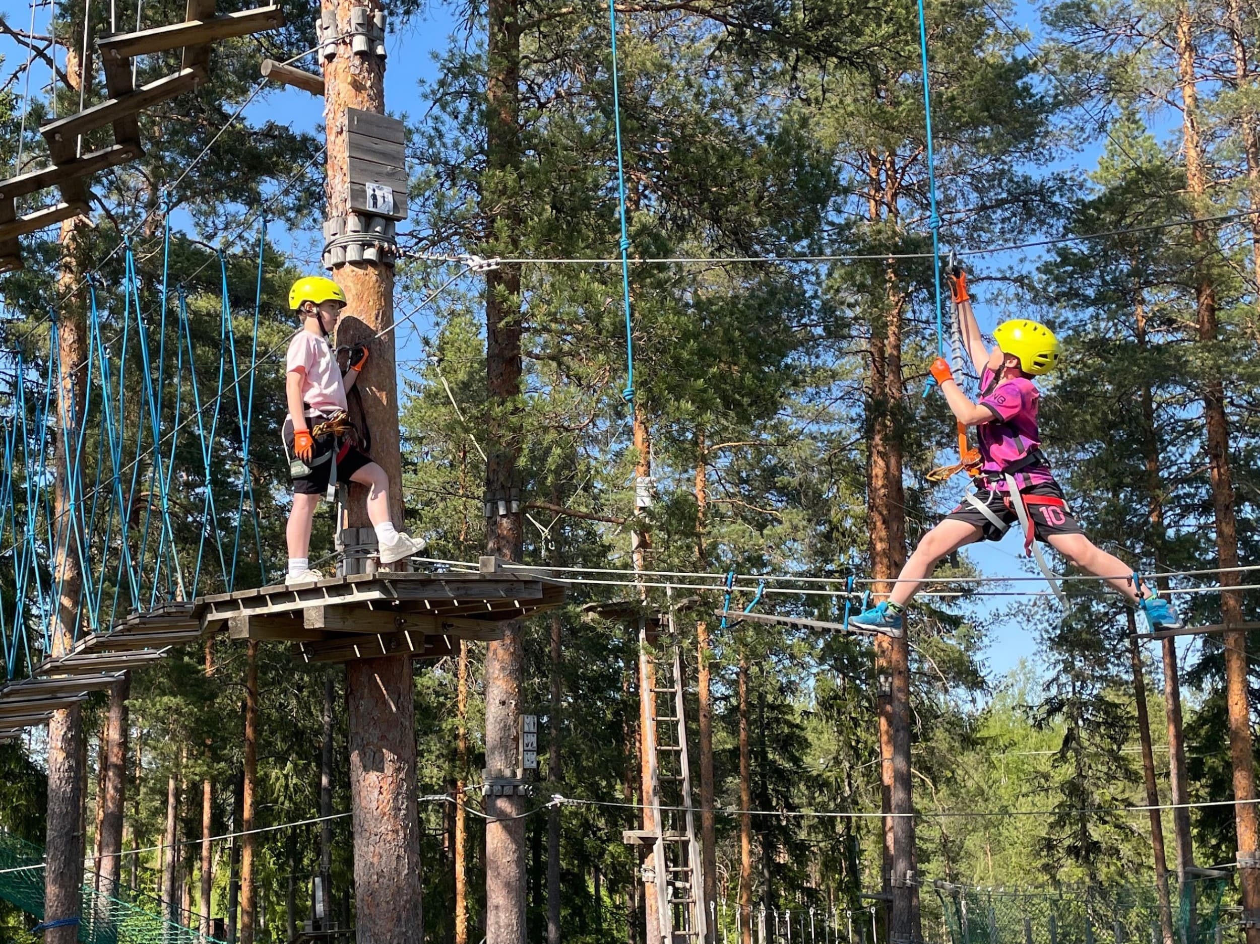 Seikkailupuisto & Buggy-karting yhdelle - Elämyspuisto Hiidenlinna Park Resort | Somero | Elamyslahjat