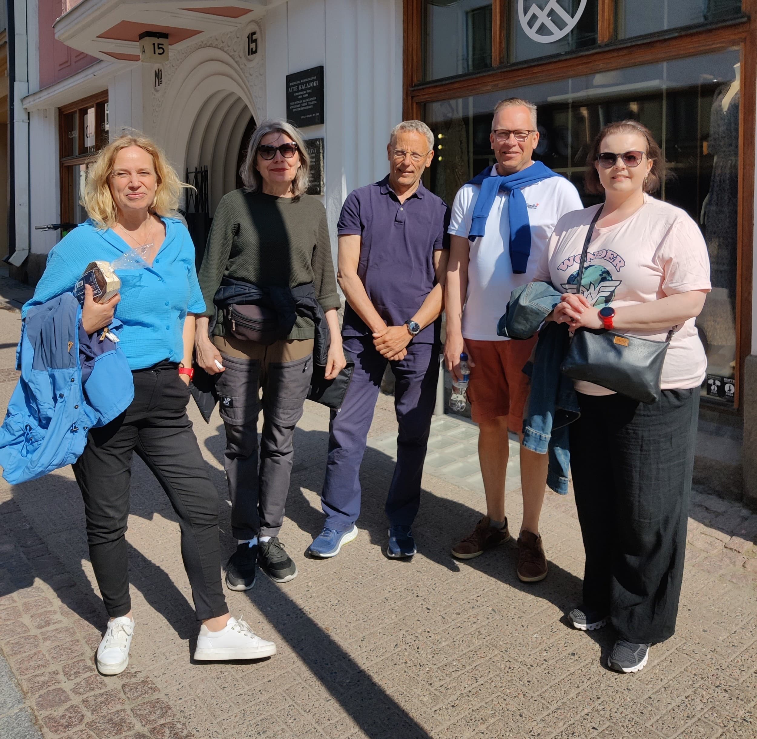 Kävelykierros ja kahvittelu Oulun keskustassa 1-6:lle | Oulu