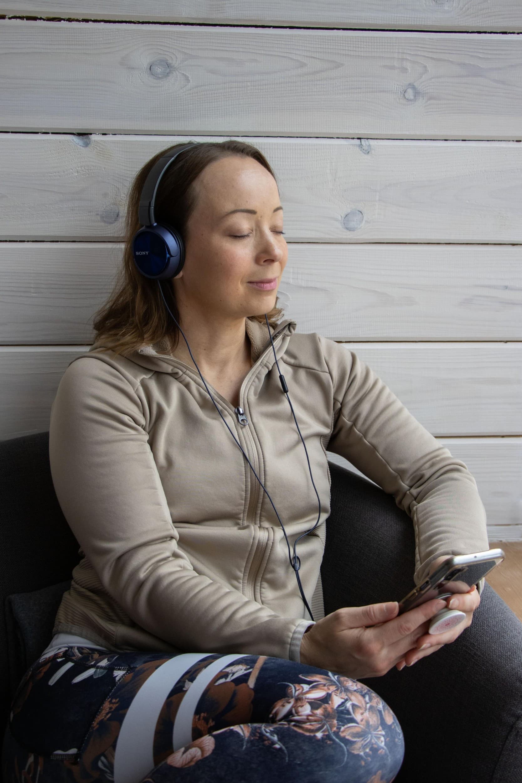 12 kk Joogaa & Meditoi kotona - suomalainen Lumia Mind -sovellus | Online | Elamyslahjat
