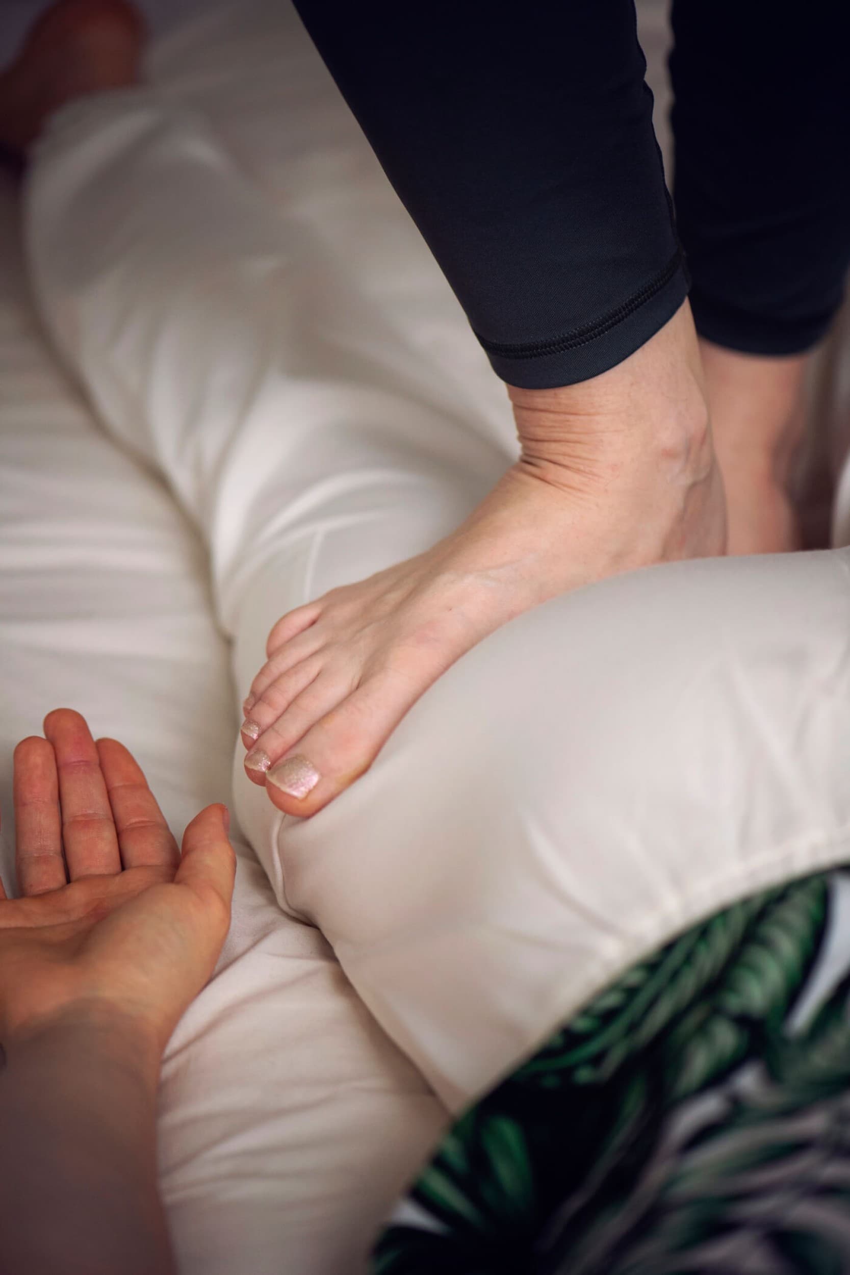 Hoitopaketti MAA tai VESI – harmoninen hoito (90min) | Vantaa | Elamyslahjat