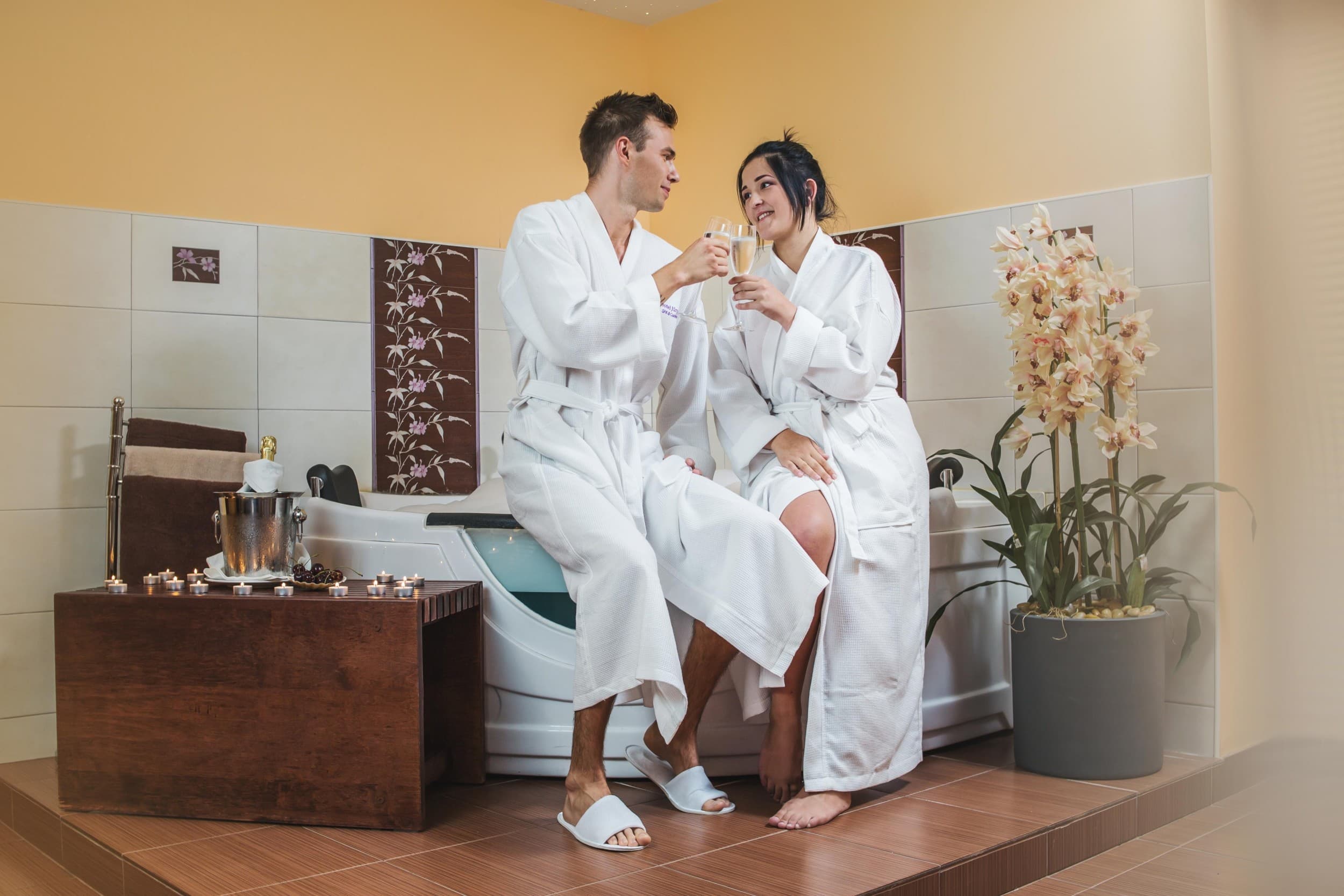 Kevät- ja syyskauden kylpyläpaketti Premium-huoneessa kahdelle (3 yötä) - Hotel Jurmala Spa | Latvia | Elamyslahjat