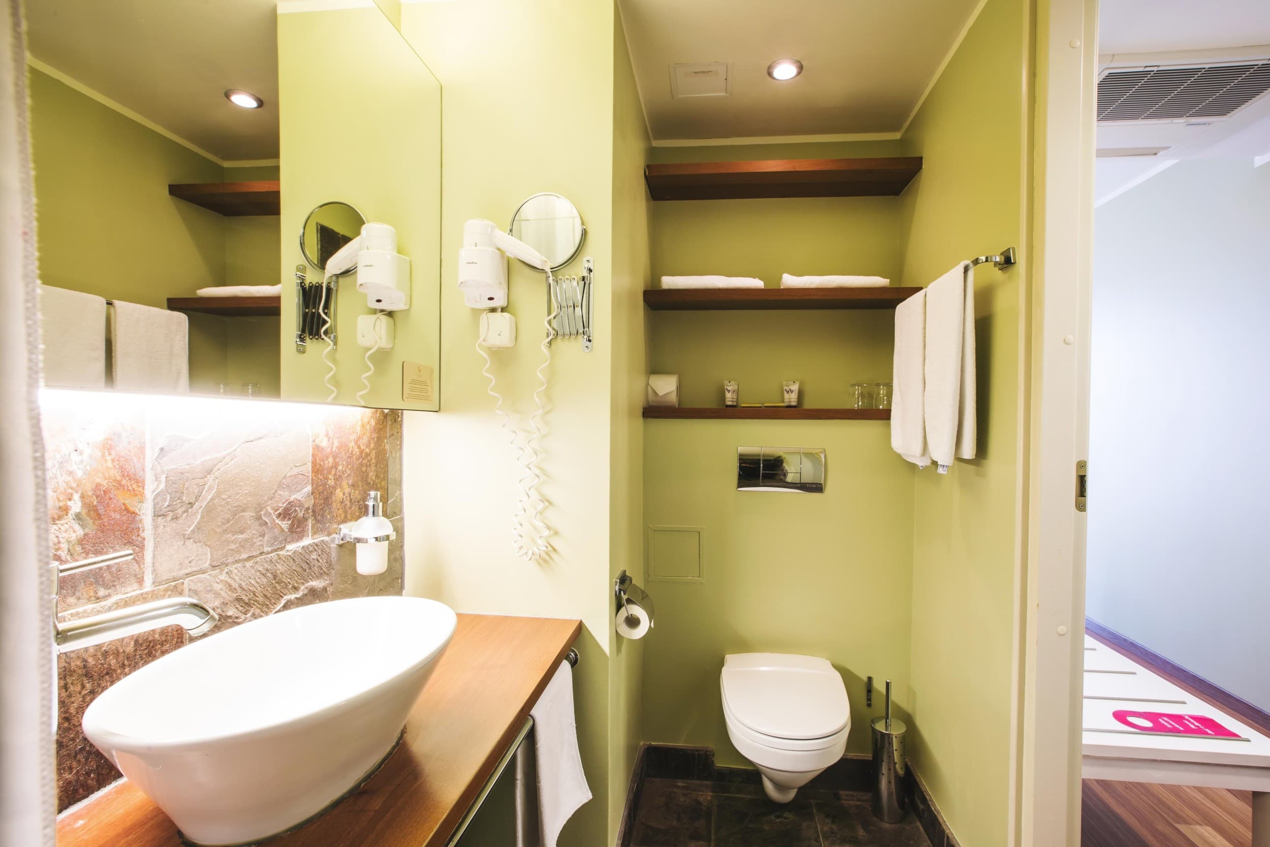 Kesäkauden majoitus Comfort-huoneessa kahdelle (2 yötä) - Hotel Jurmala Spa | Latvia | Elamyslahjat