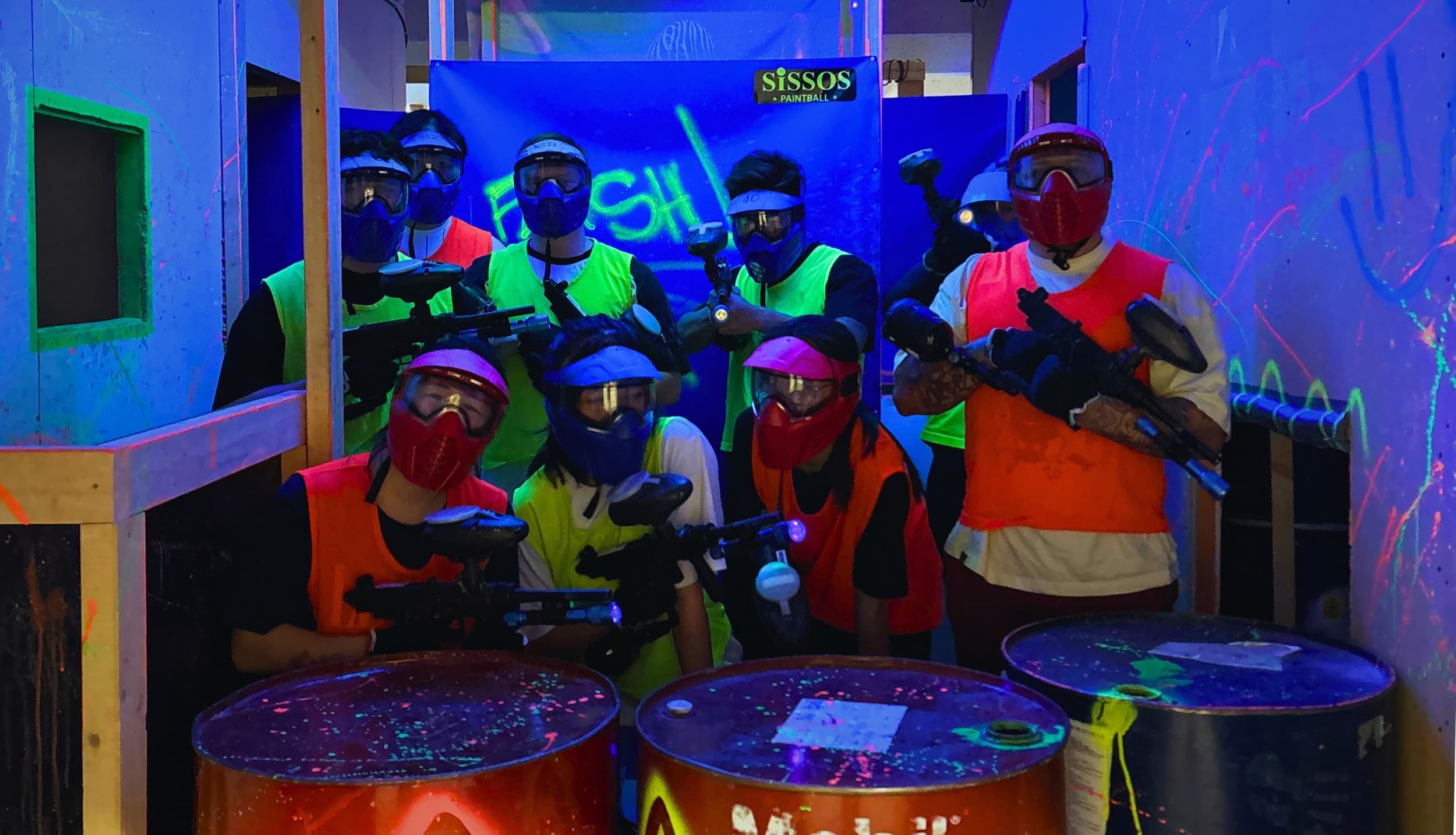 Paintball pelitapahtuma 8 pelaajalle sisäkentällä | Espoo | Elamyslahjat