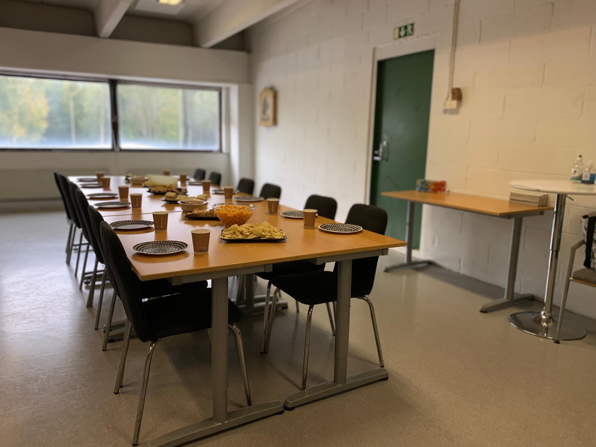 Nuorten Deluxe -synttäripelipaketti sisäkentällä | Espoo | Elamyslahjat