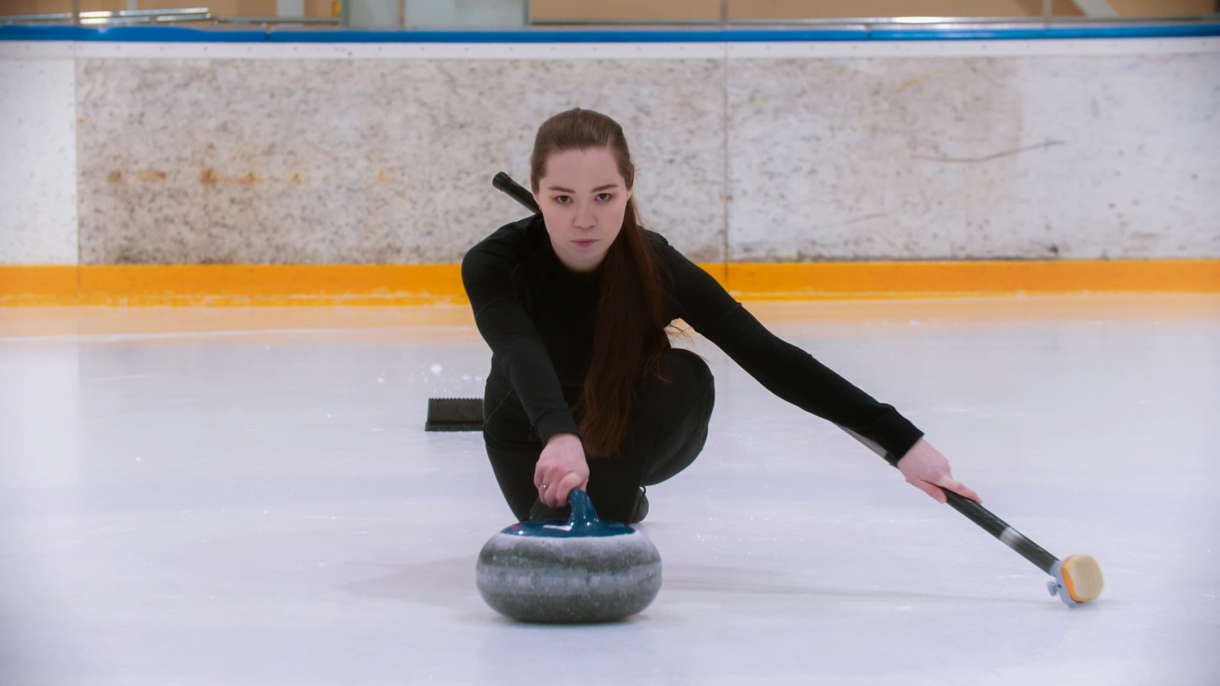 Curlingin alkeiskurssi kahdelle | Turku