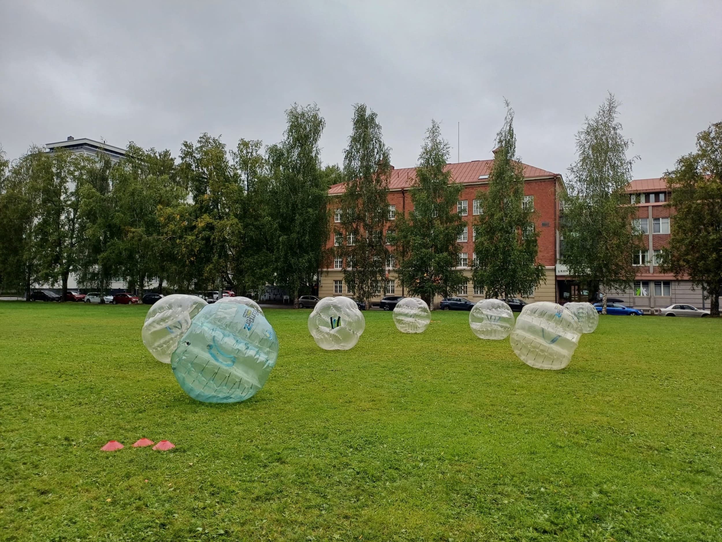 Kuplajalkapallo 10:lle | Tampere