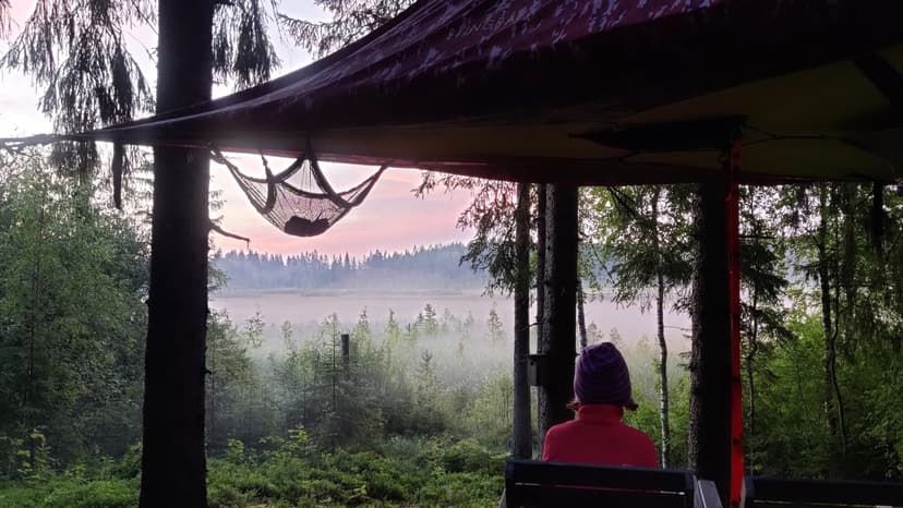 Elämysmajoitus kahdelle puuteltassa | Sastamala