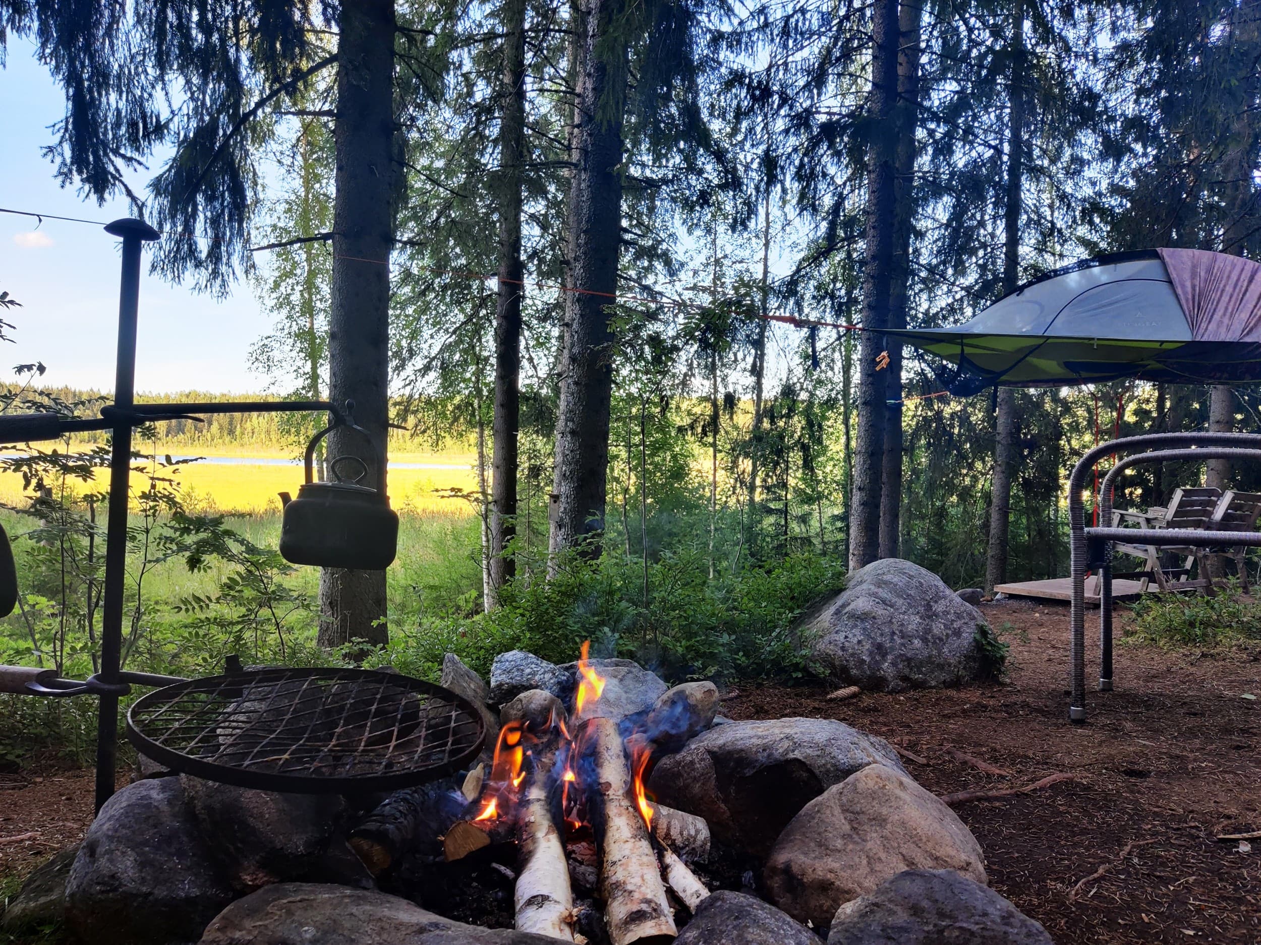 Elämysmajoitus neljälle puuteltassa | Sastamala | Elamyslahjat