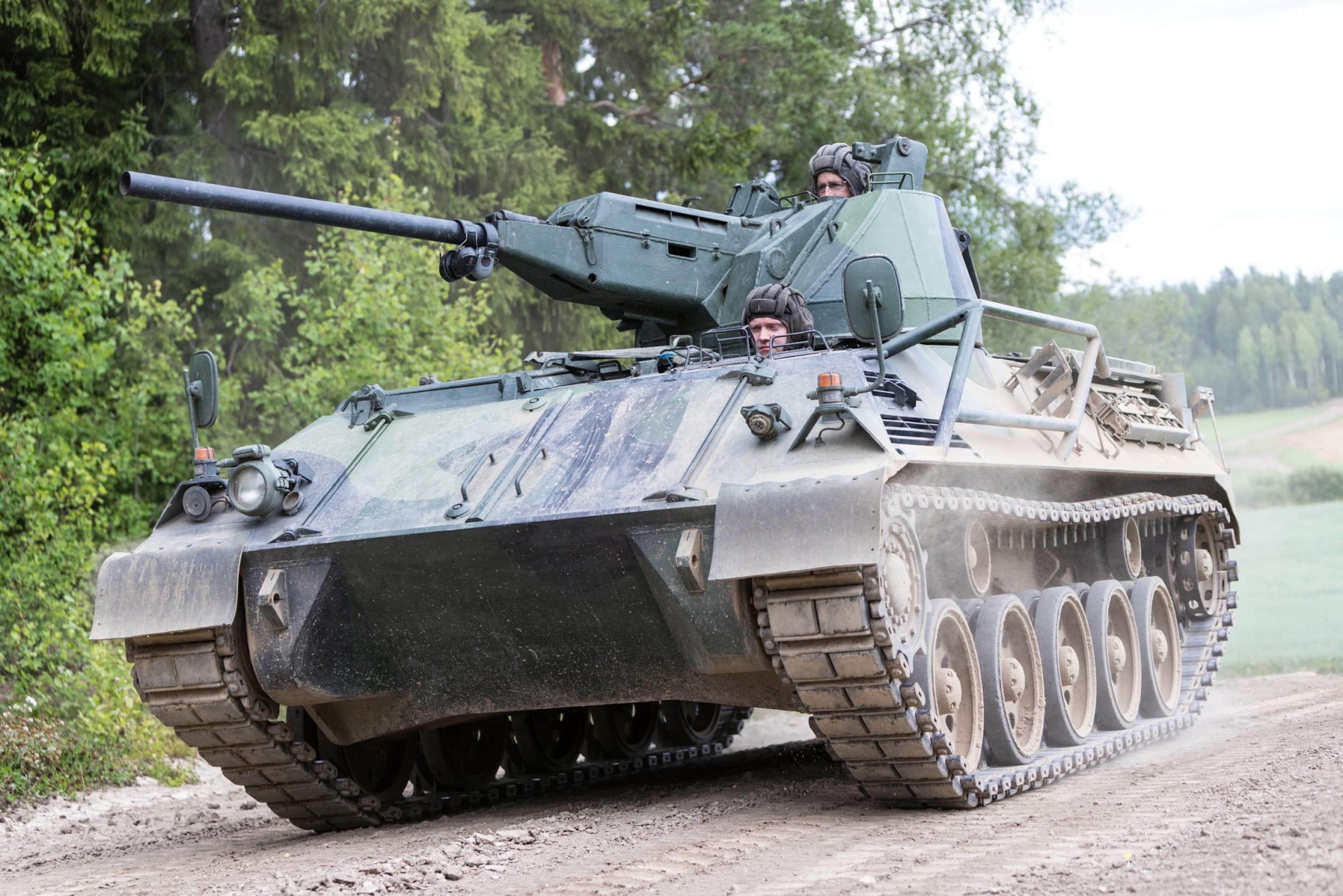 Saurer-panssarisafari | Pornainen | Elamyslahjat