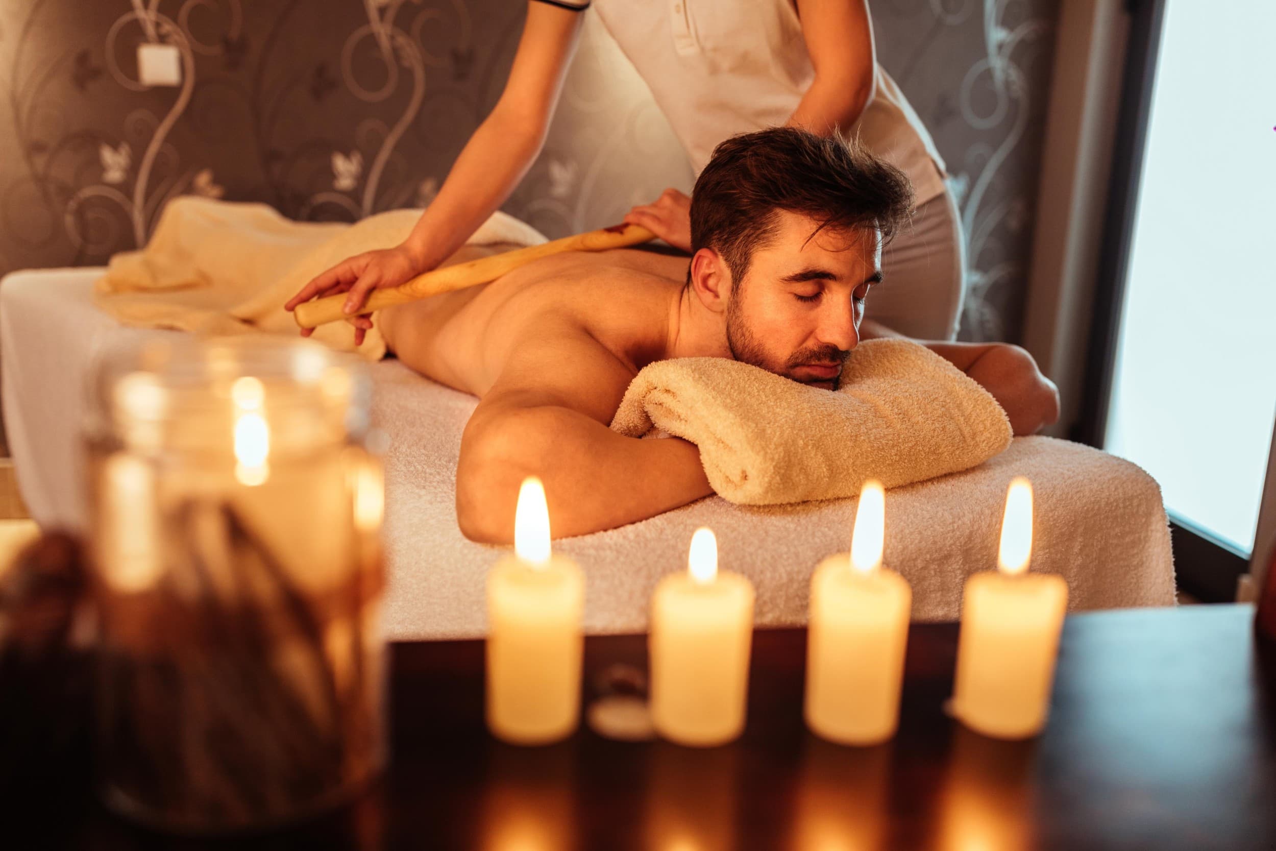 Kokovartalohieronta 60min | Helsinki | Elamyslahjat