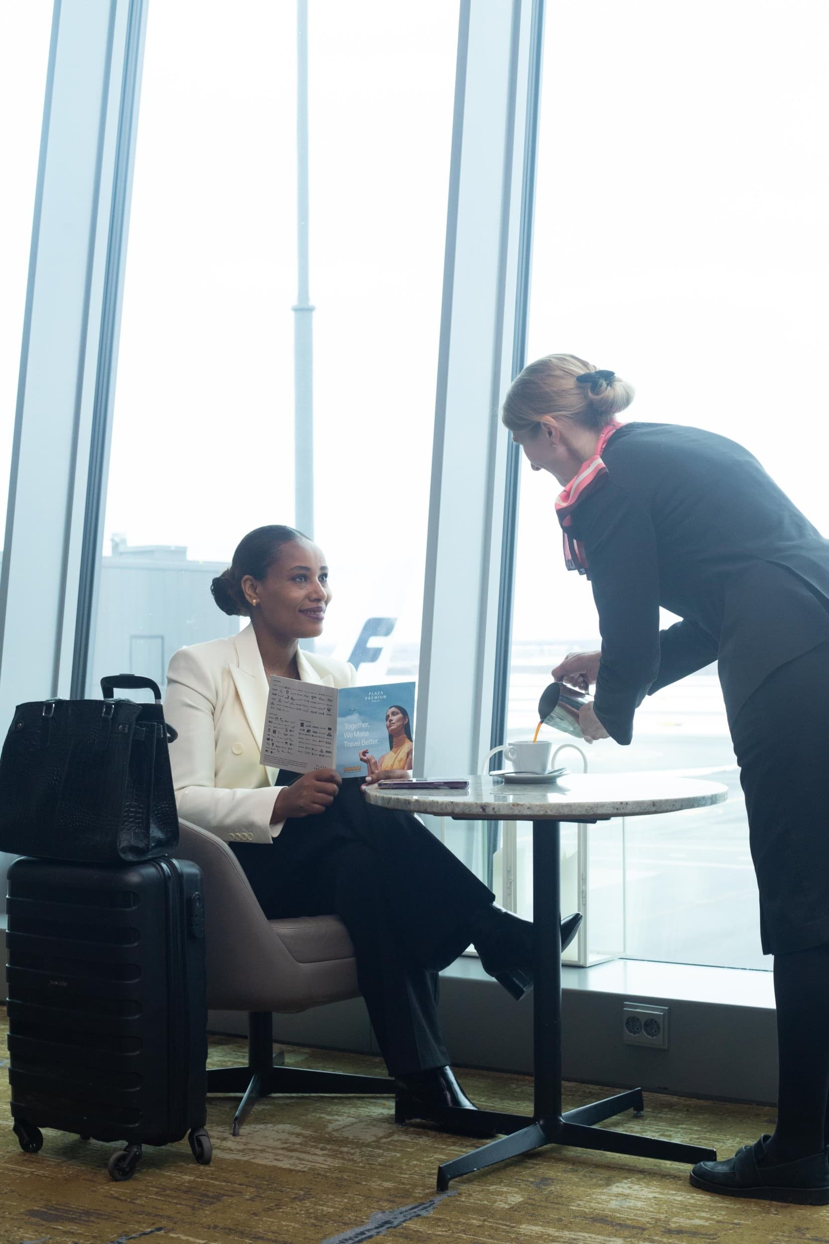 Plaza Premium Lounge pääsy yhdelle | Lentoasema | Elamyslahjat