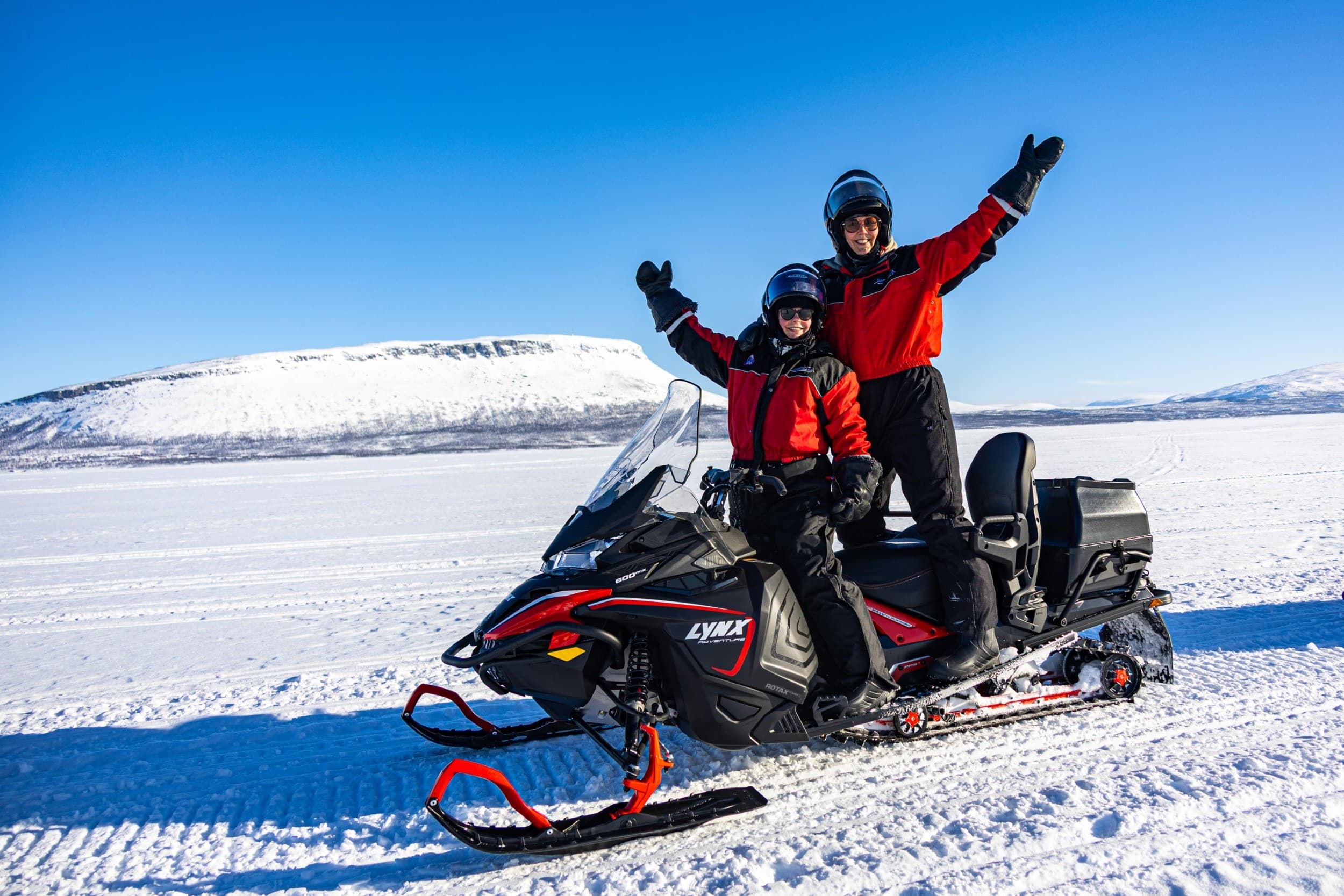 Kolmen valtakunnan rajapyykki 2hlö | Kilpisjärvi | Elamyslahjat