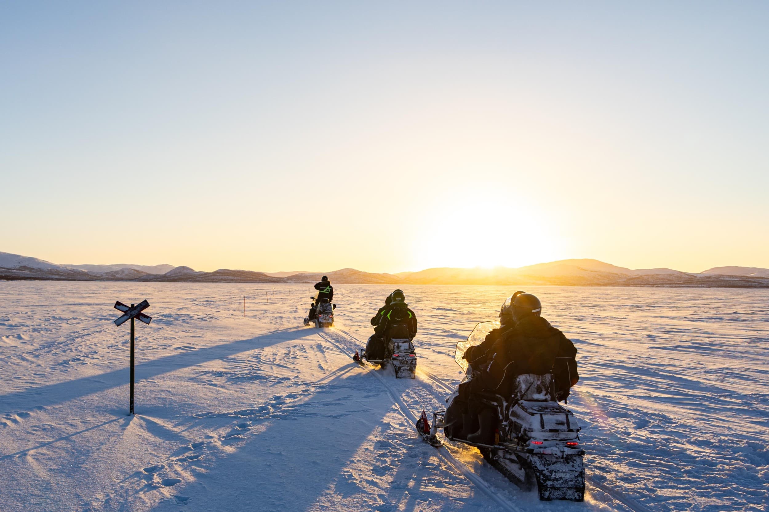 Kilpisjärven kierros moottorikelkalla | Kilpisjärvi | Elamyslahjat