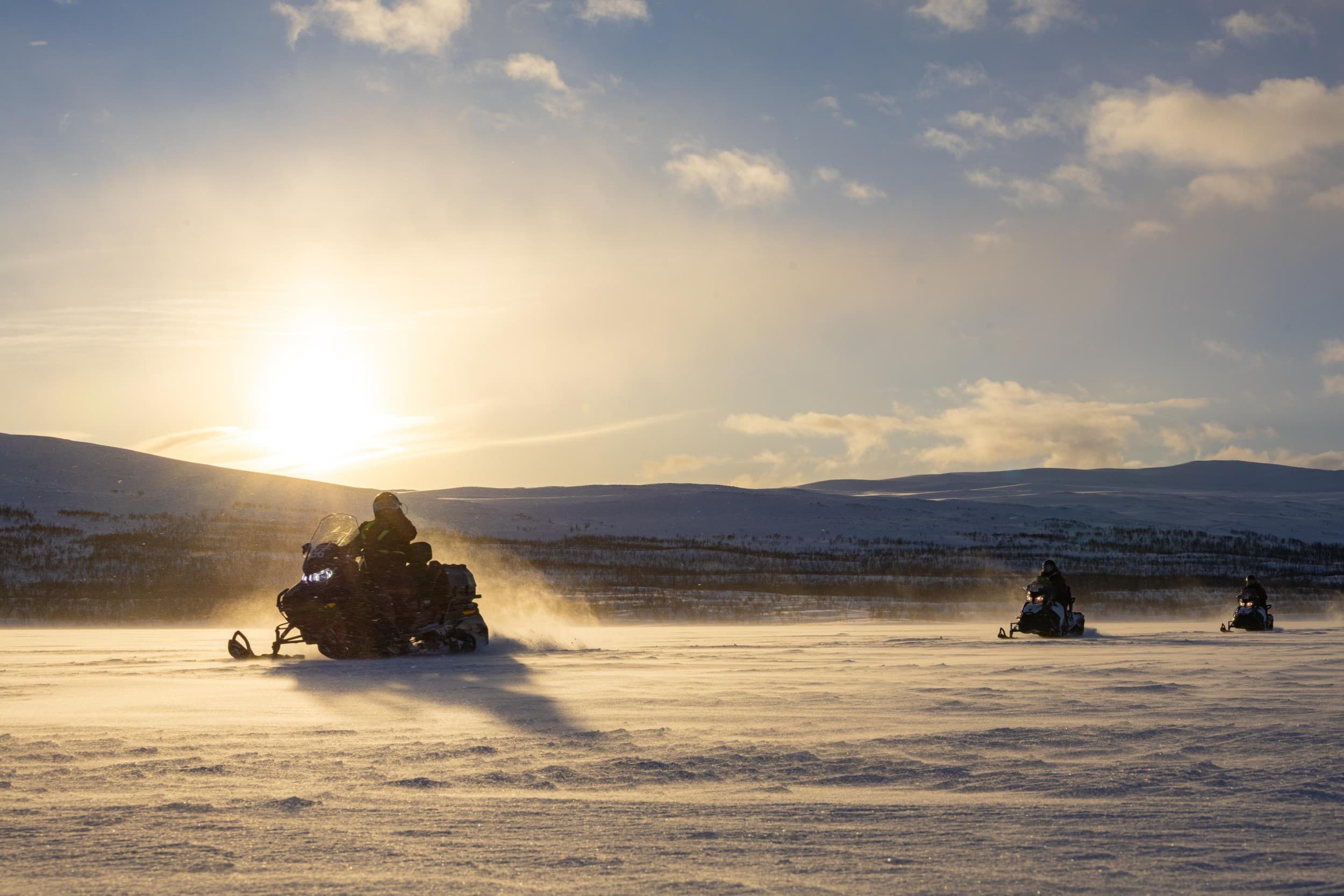 Kilpisjärven kierros moottorikelkalla 2hlö | Kilpisjärvi | Elamyslahjat