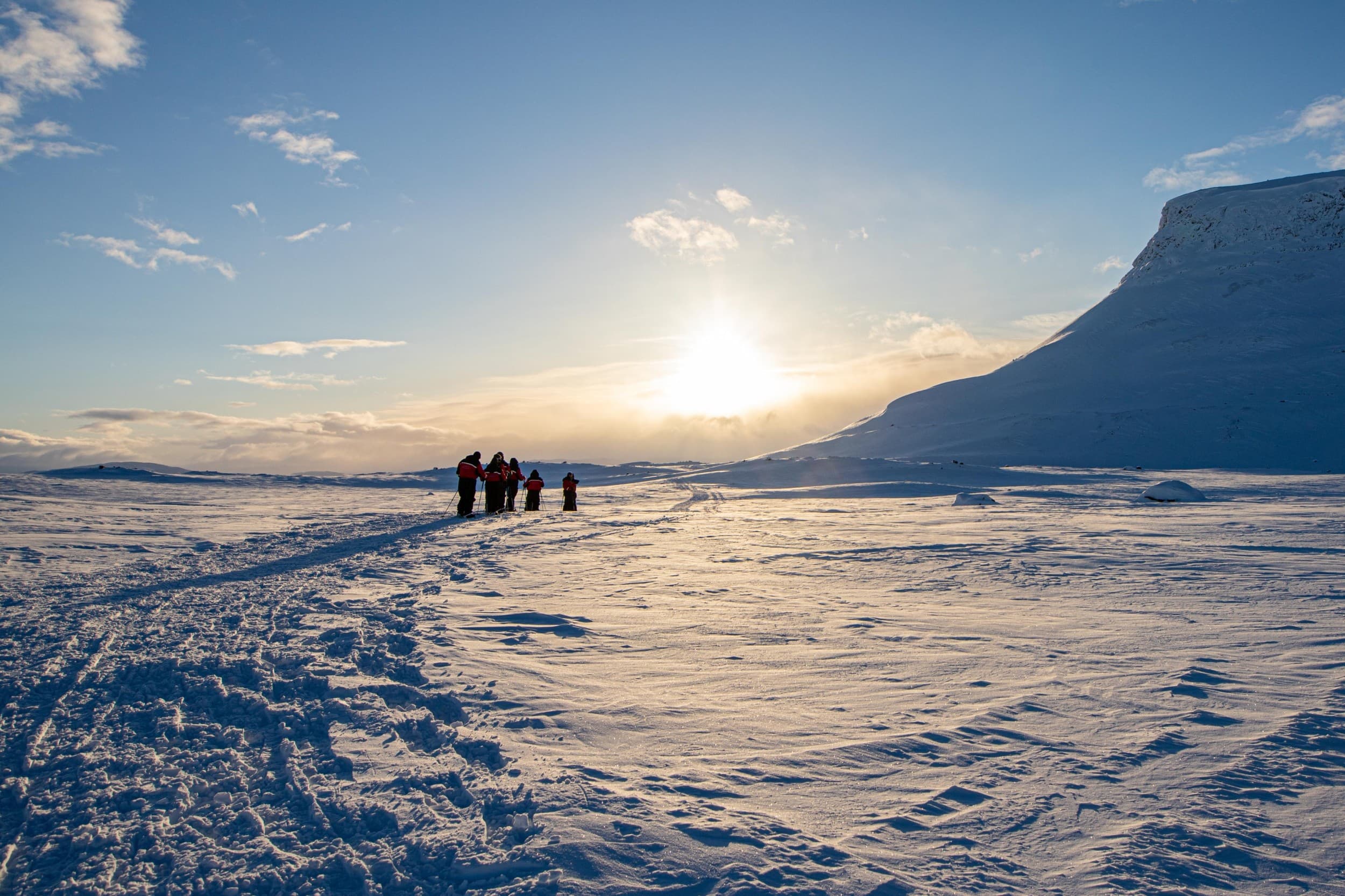 Lumikenkäretki Saanan maisemissa | Kilpisjärvi | Elamyslahjat