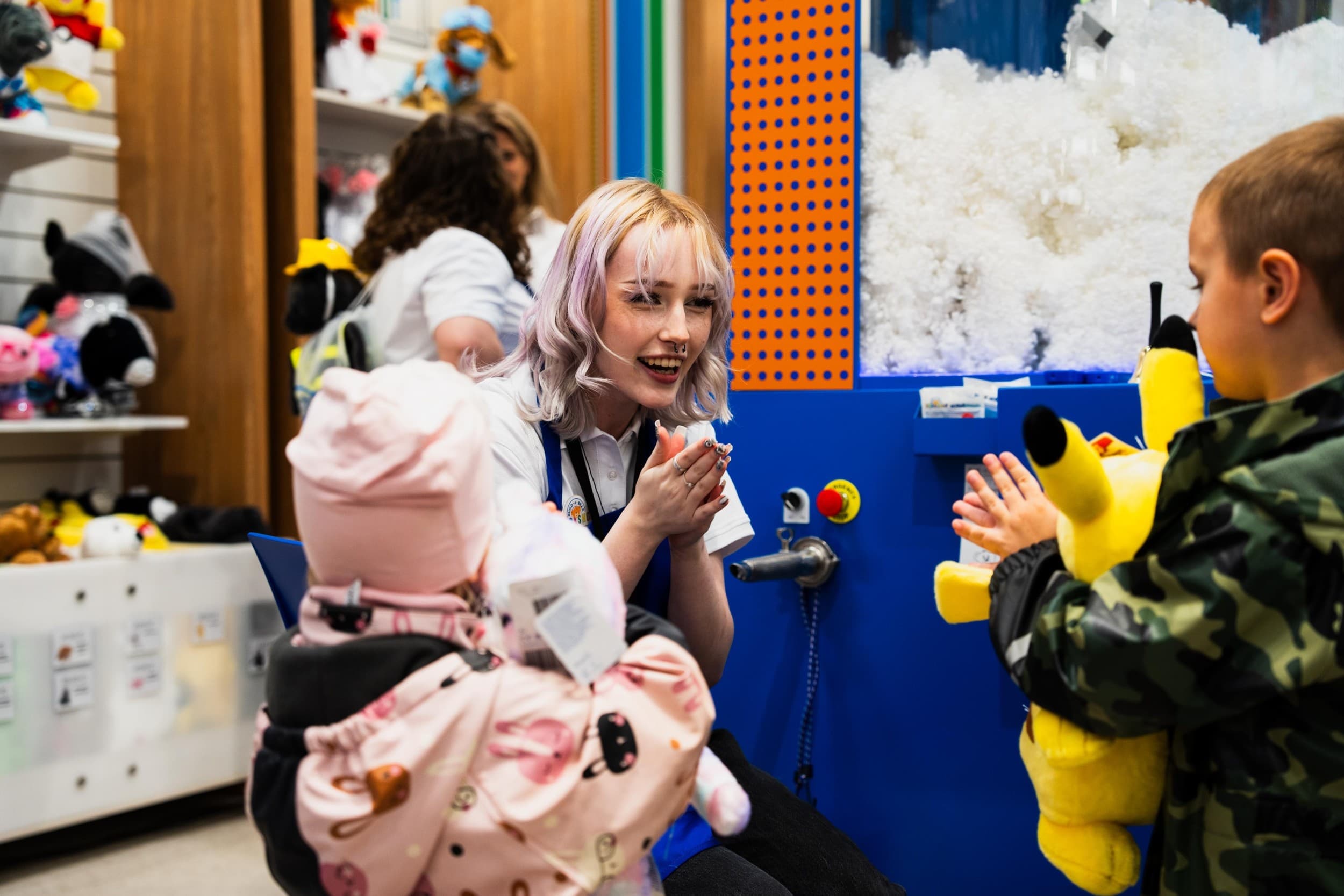 Luo oma Build-A-Bear-pehmolelu – 50€ lahjakortti | Helsinki | Espoo
