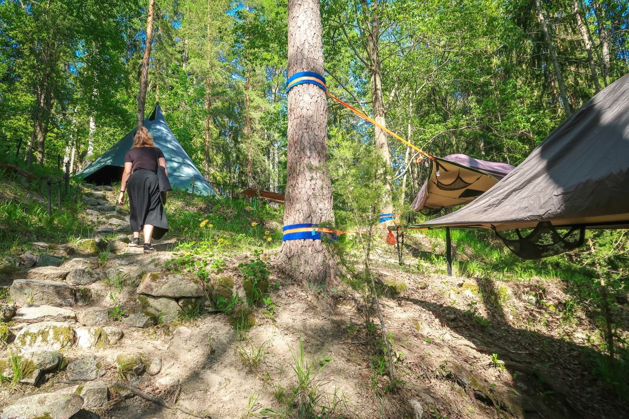 Skytent-yö Nuuksiossa kolmelle | Espoo | Elamyslahjat