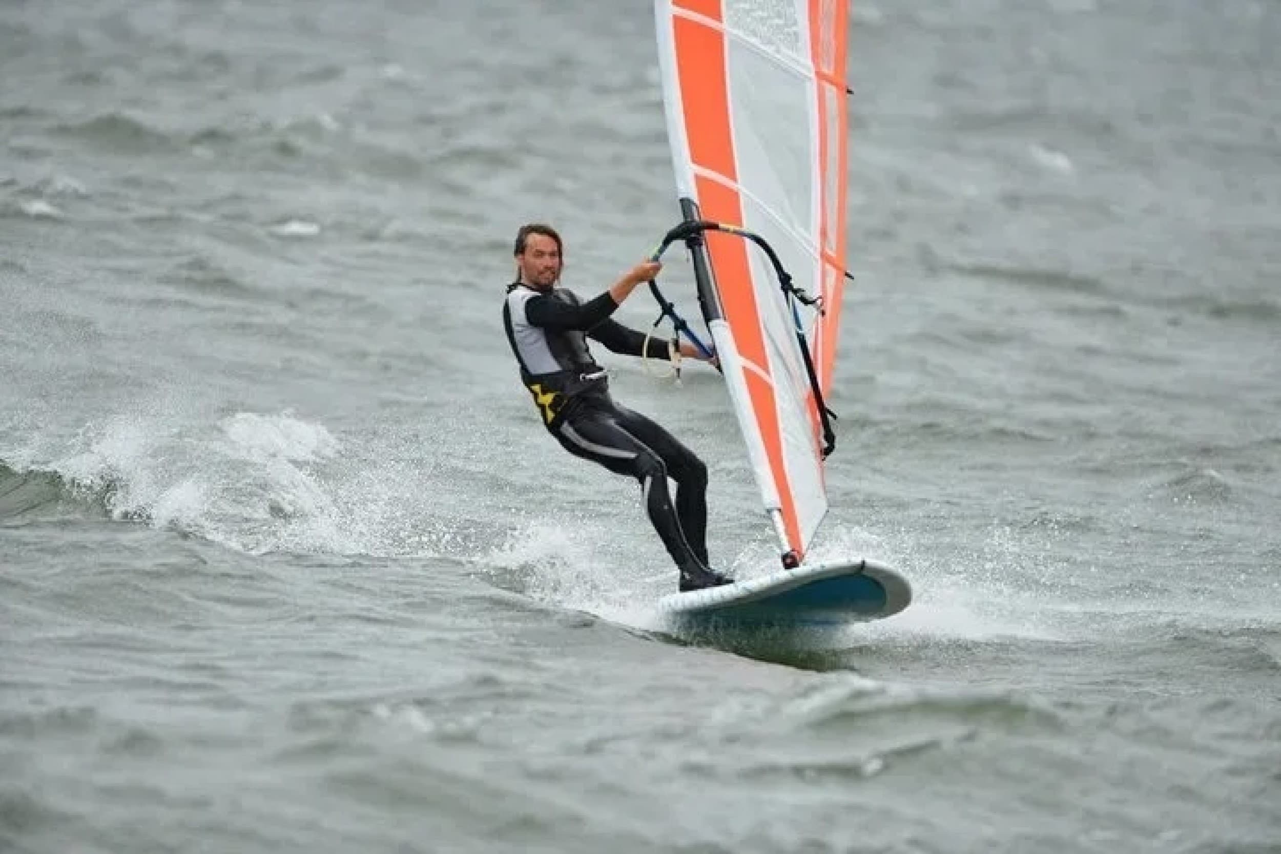Aloittelijan tehokurssi | Dynamic Windsurfing - Tukholma